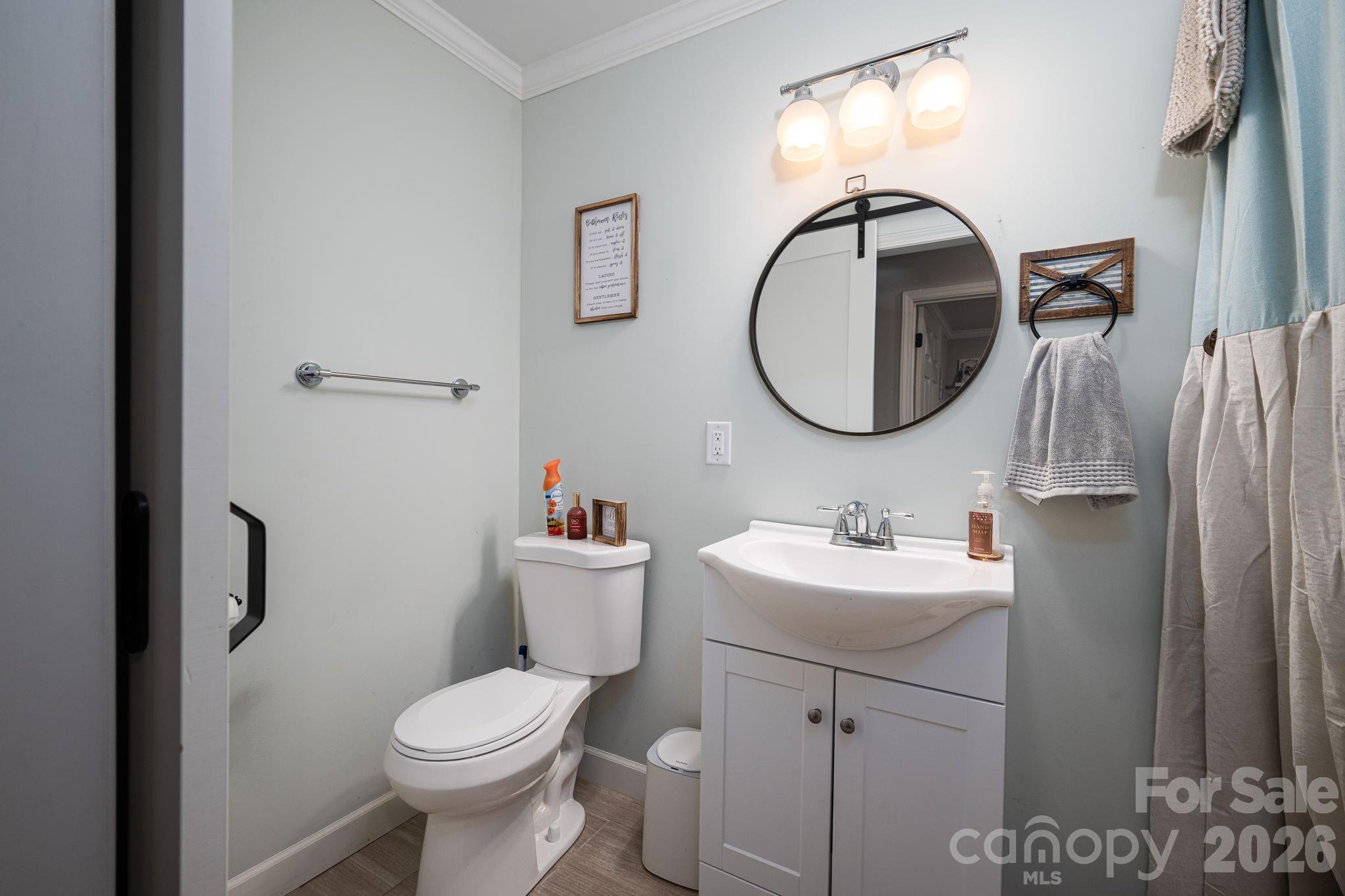 1718 Woolie Road — Lincolnton