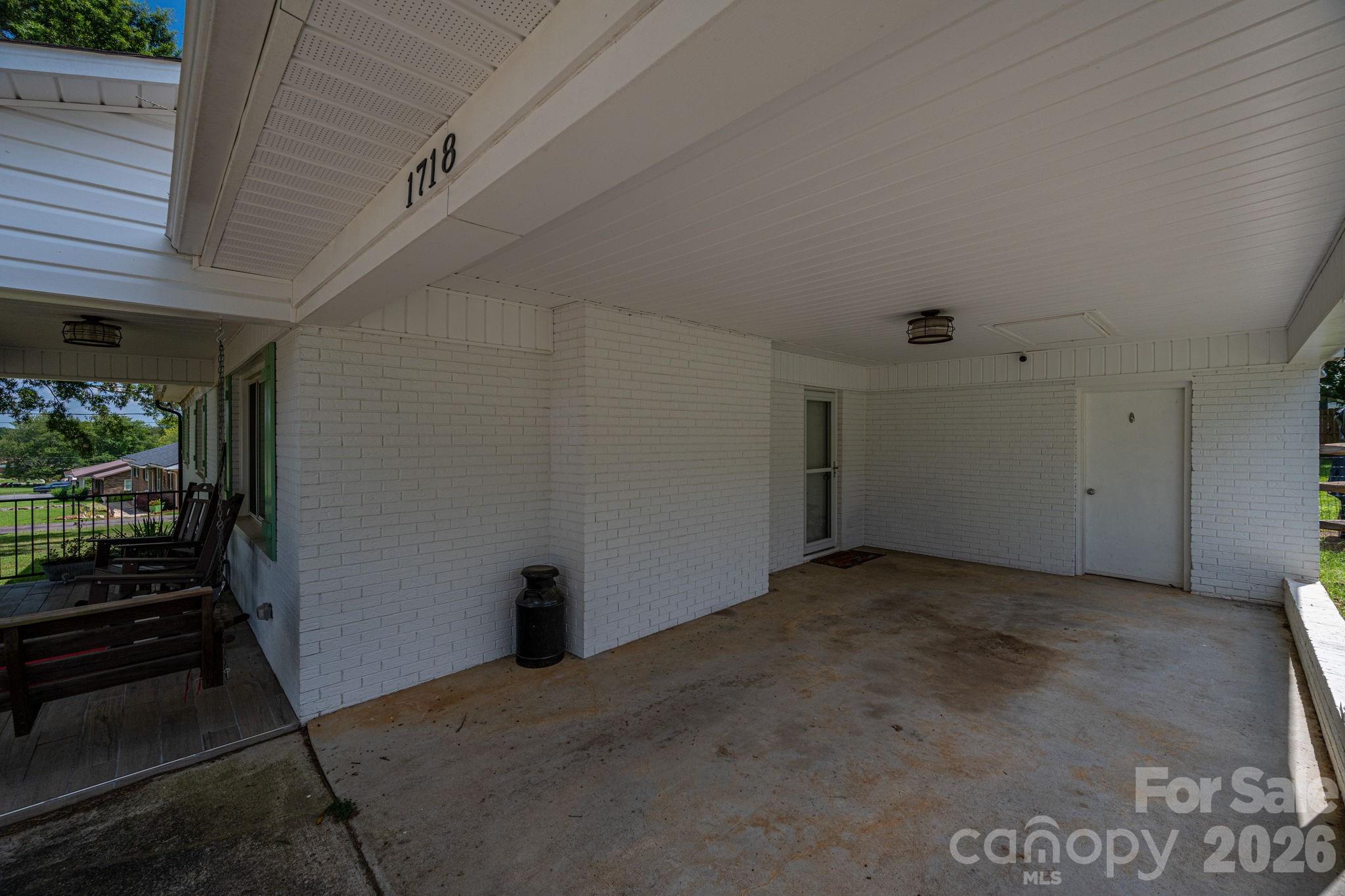 1718 Woolie Road — Lincolnton