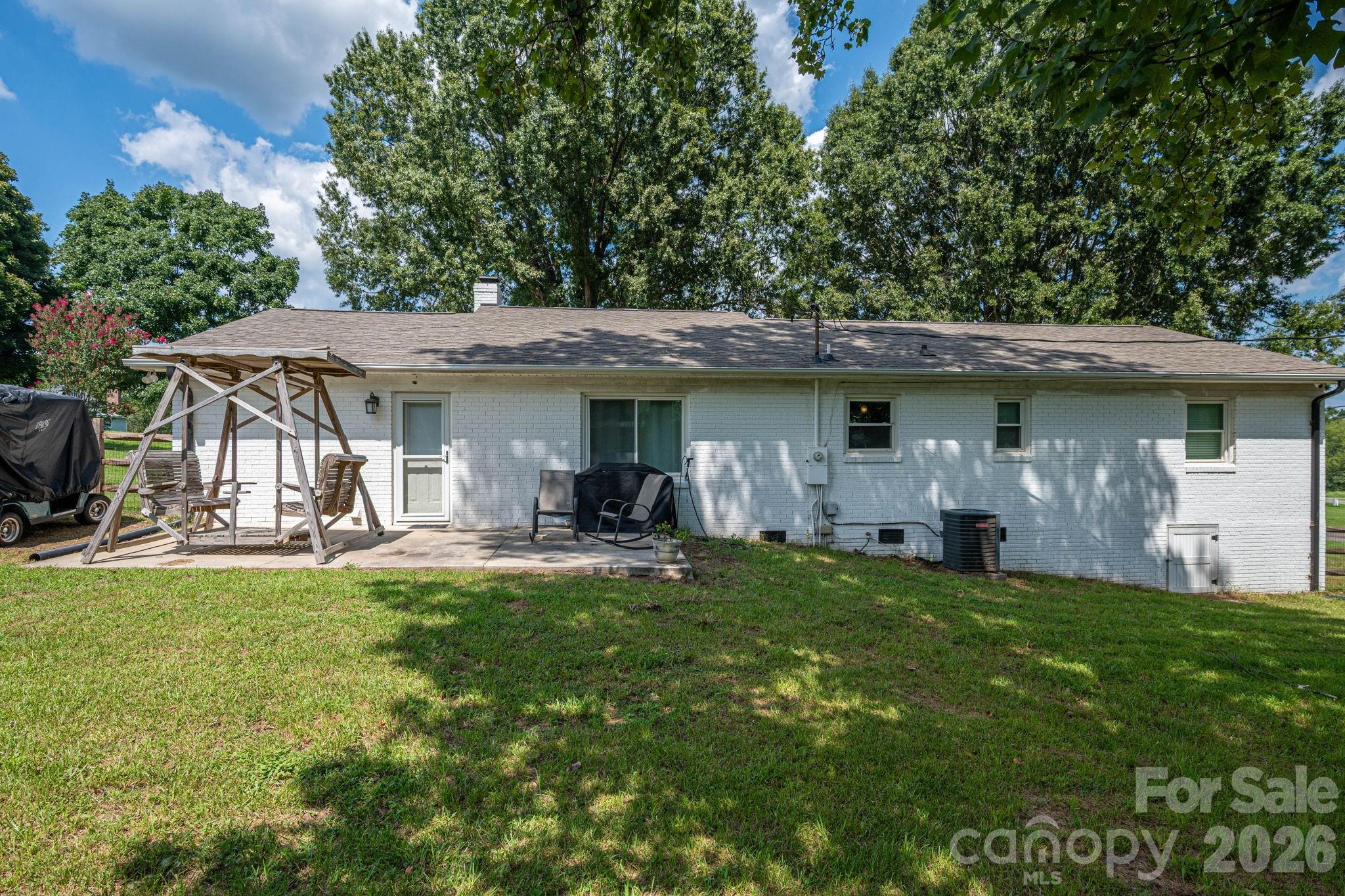 1718 Woolie Road — Lincolnton