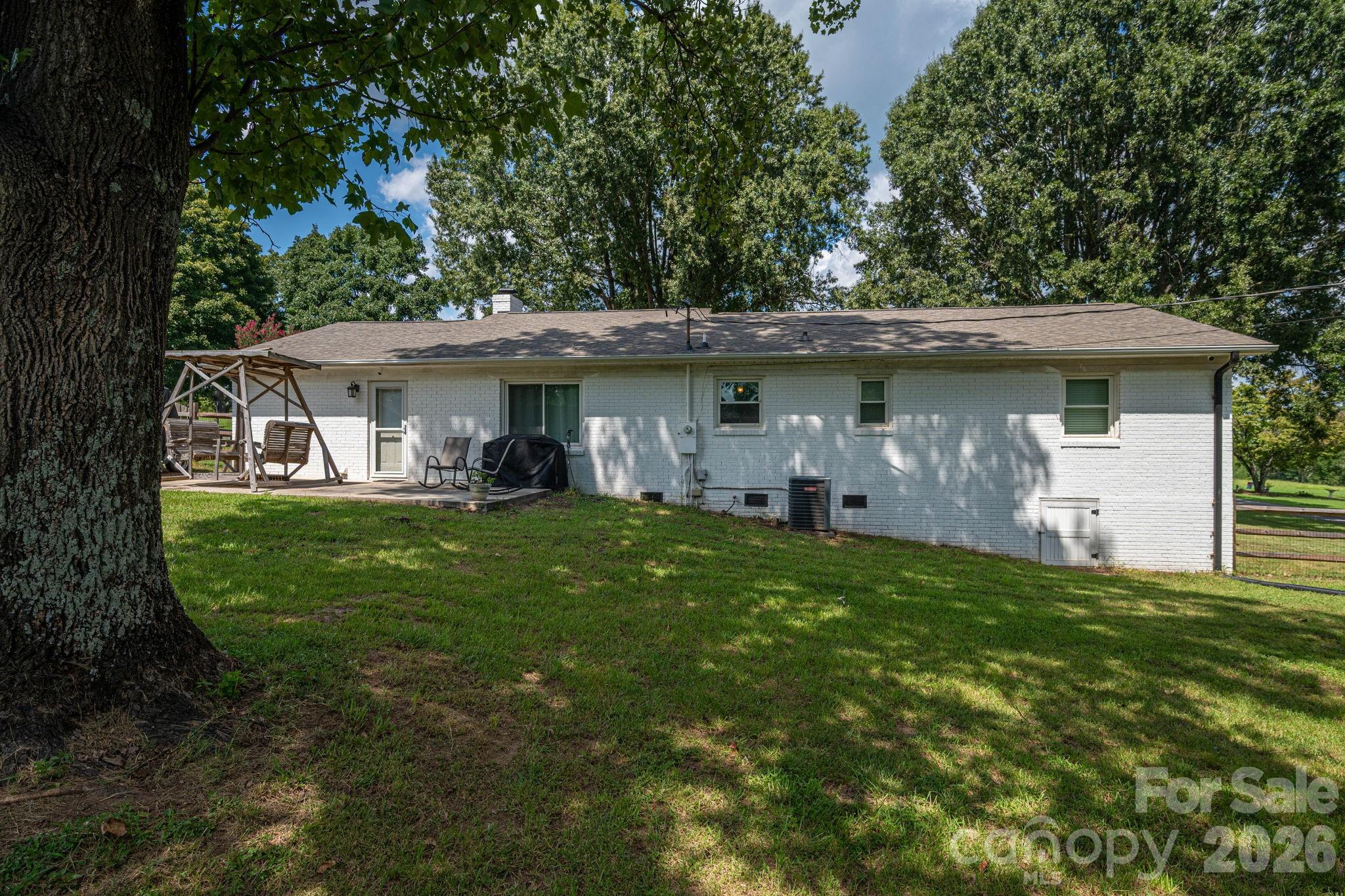 1718 Woolie Road — Lincolnton