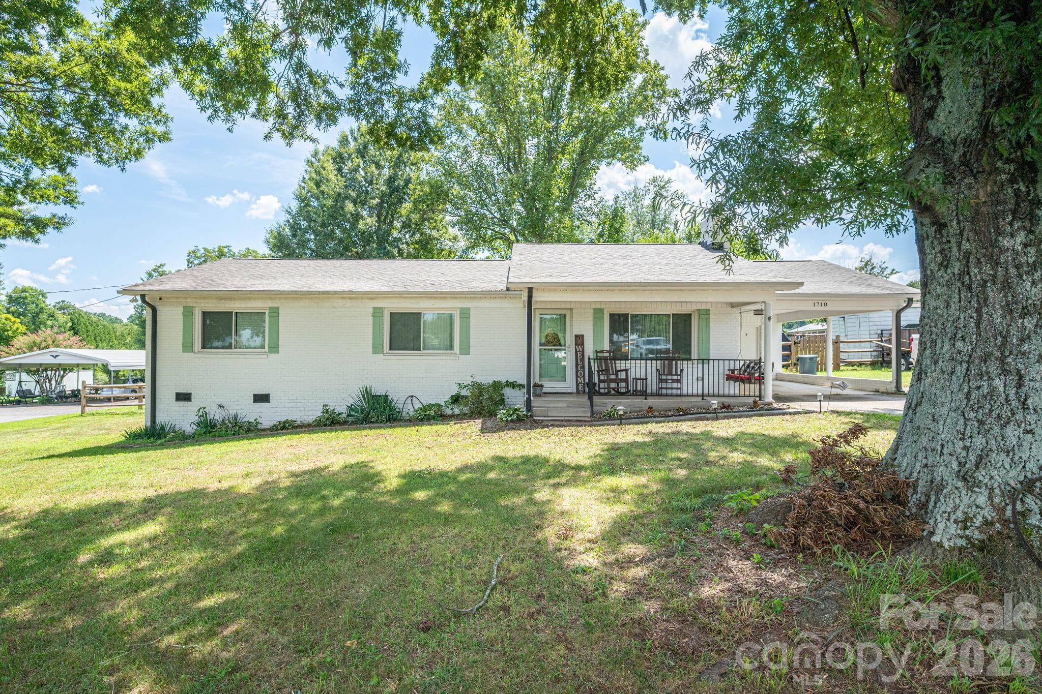 1718 Woolie Road — Lincolnton