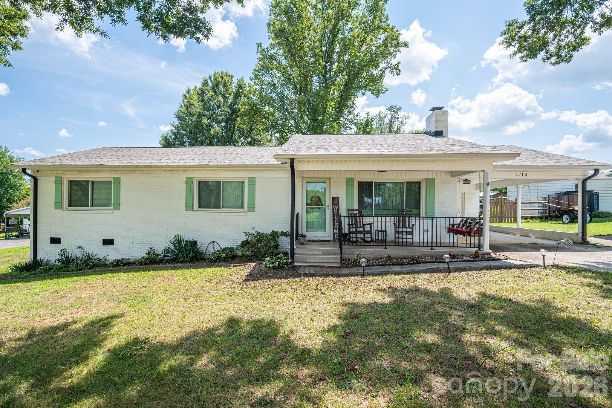 1718 Woolie Road — Lincolnton