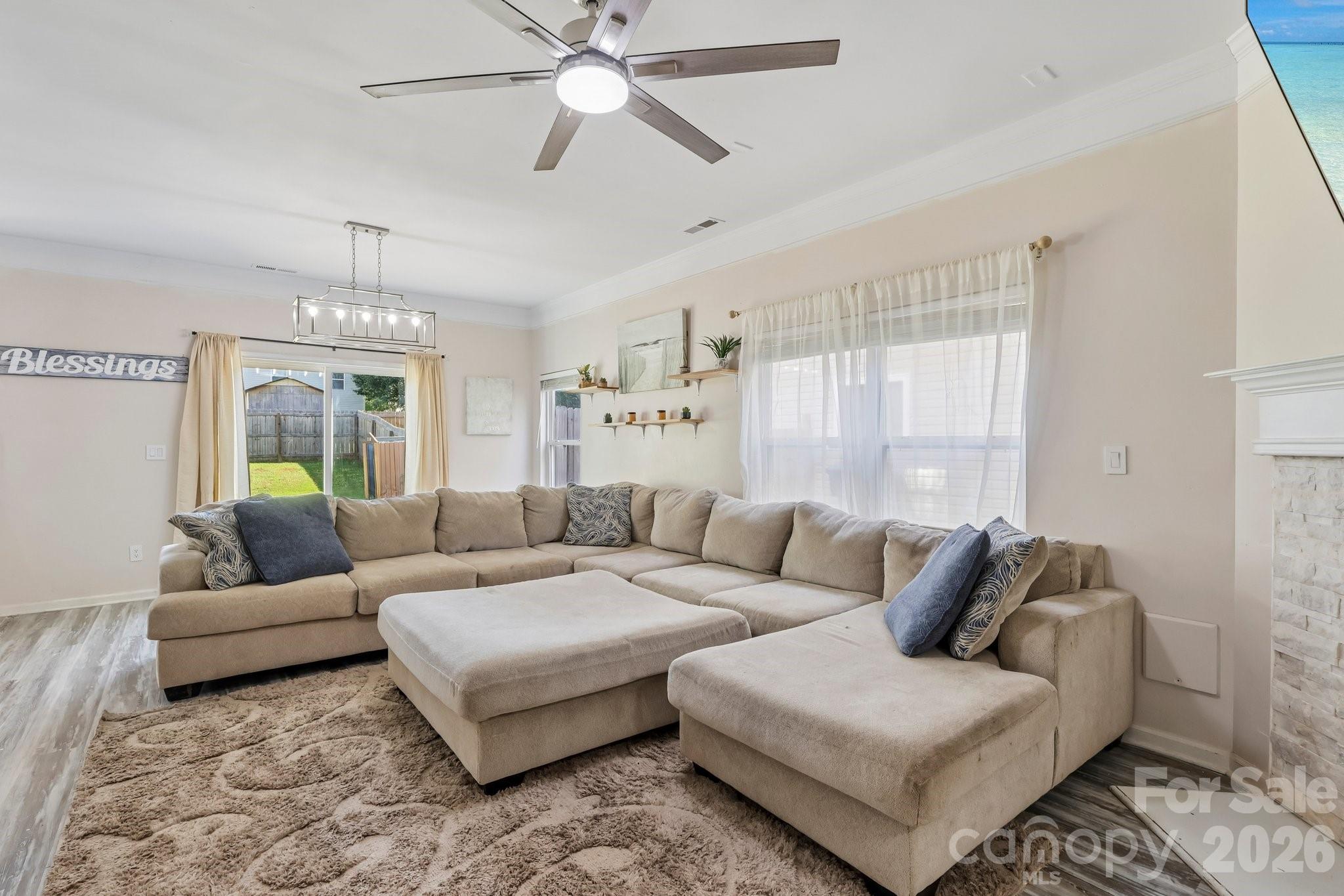10302 Hugue Way — Charlotte