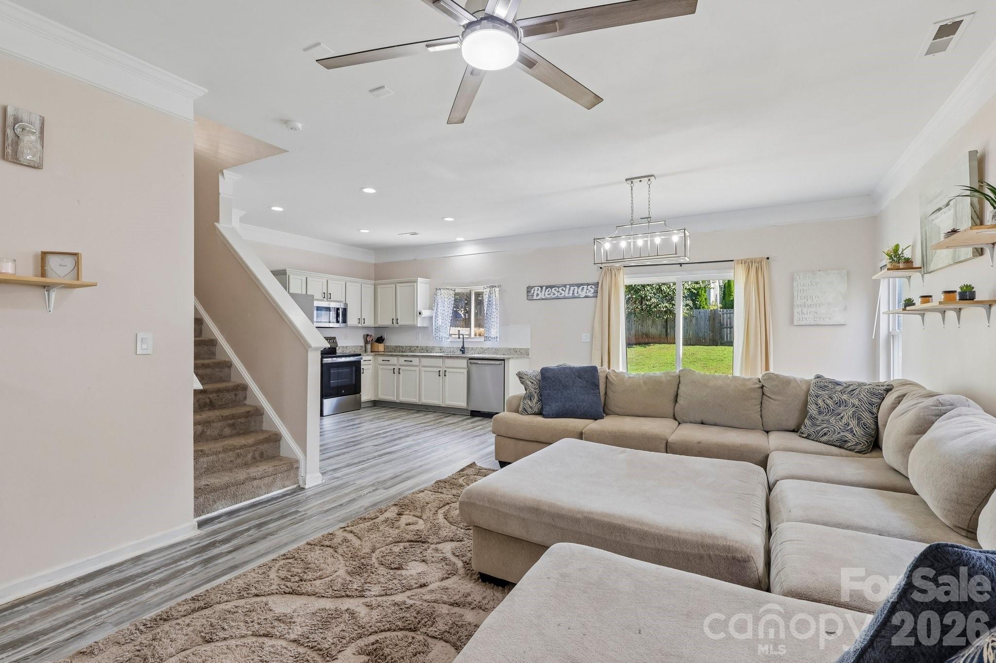 10302 Hugue Way — Charlotte