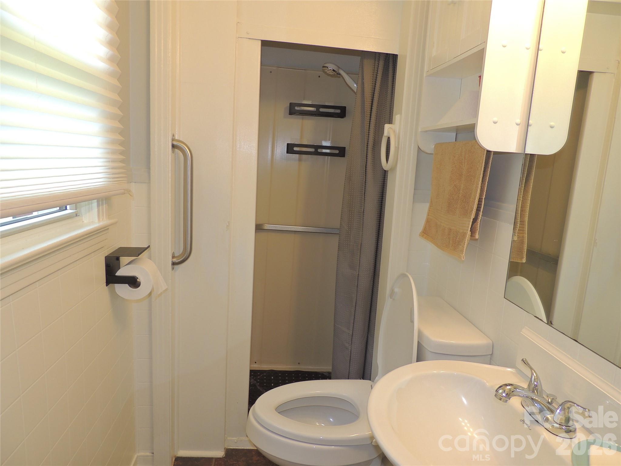 189 Westwood Drive — Forest City