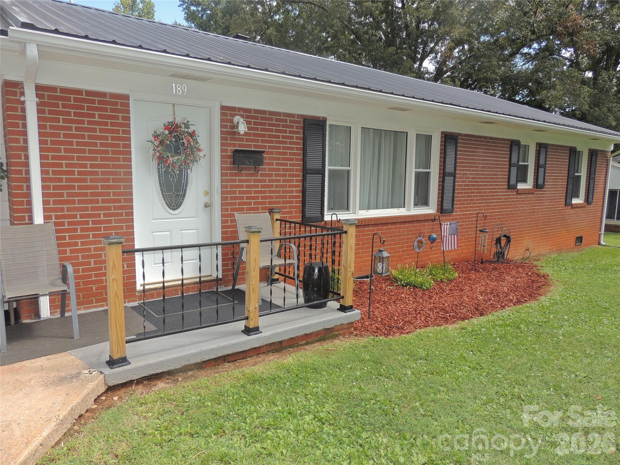 189 Westwood Drive — Forest City