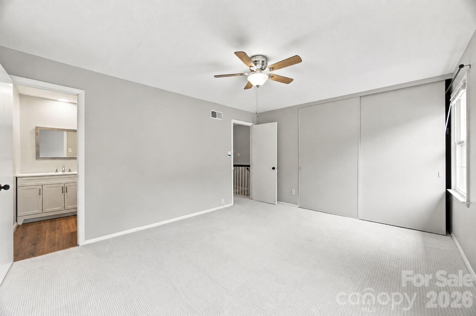 4603 Hedgemore Drive — Charlotte