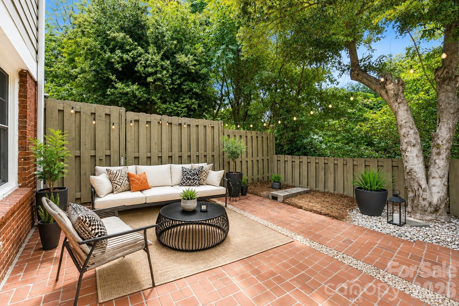 4603 Hedgemore Drive — Charlotte