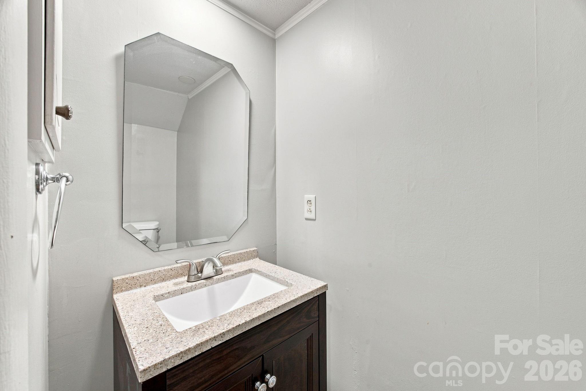 4603 Hedgemore Drive — Charlotte