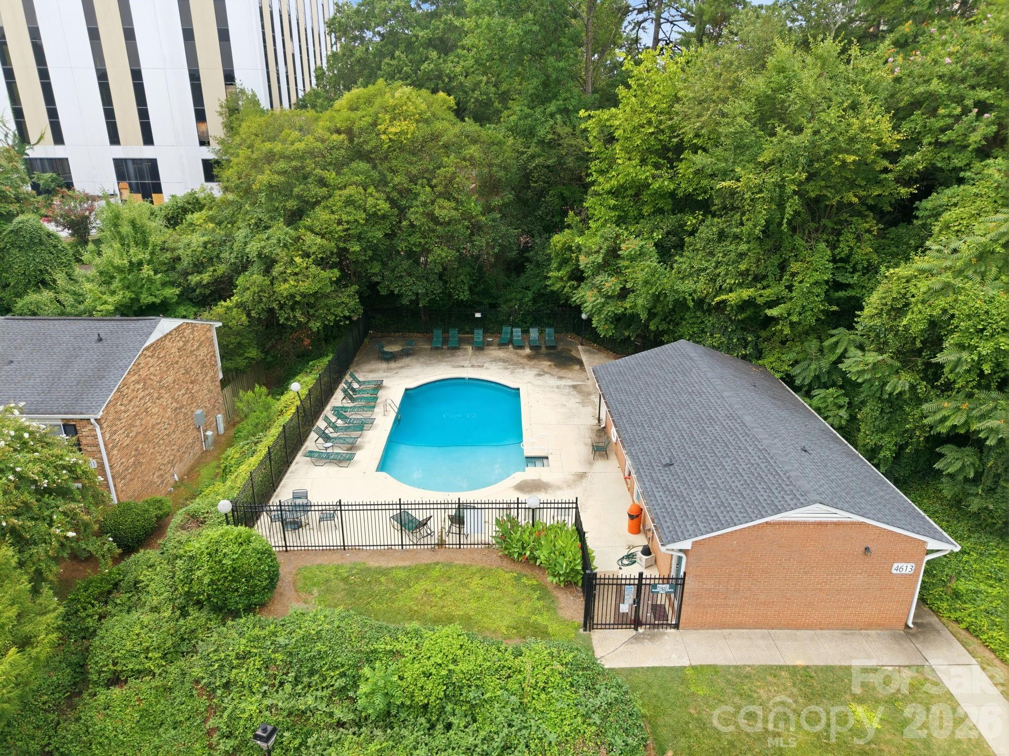 4603 Hedgemore Drive — Charlotte