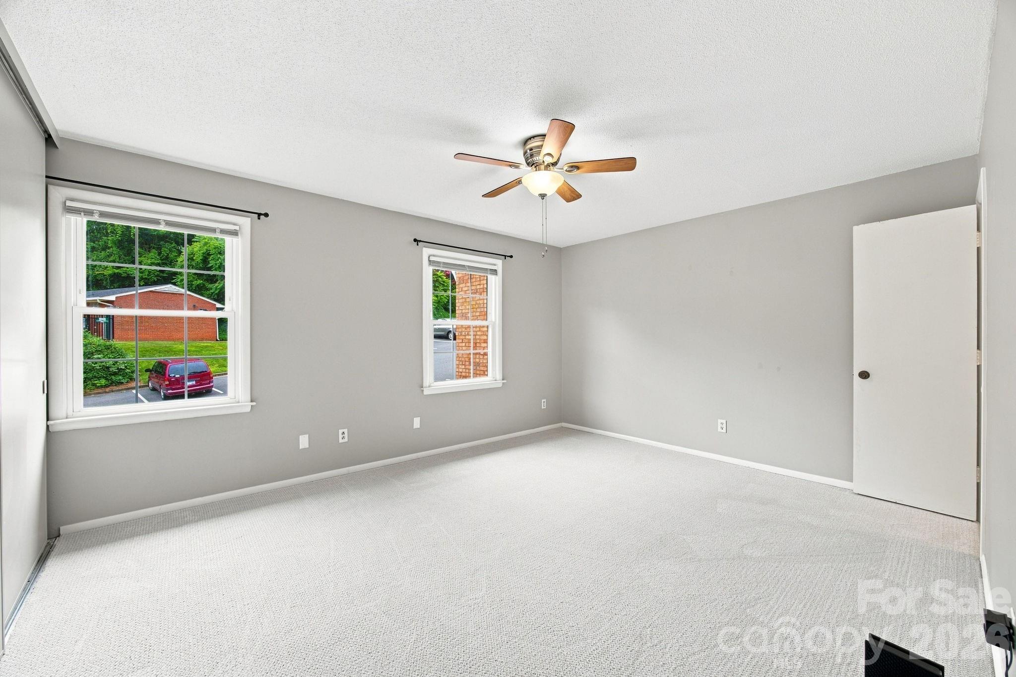 4603 Hedgemore Drive — Charlotte
