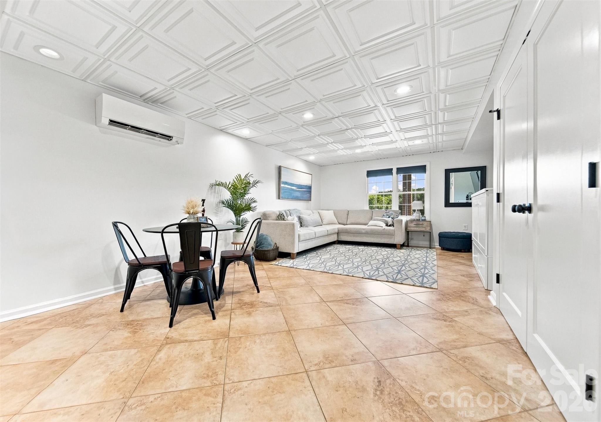 2682 Canvasback Lane — Catawba