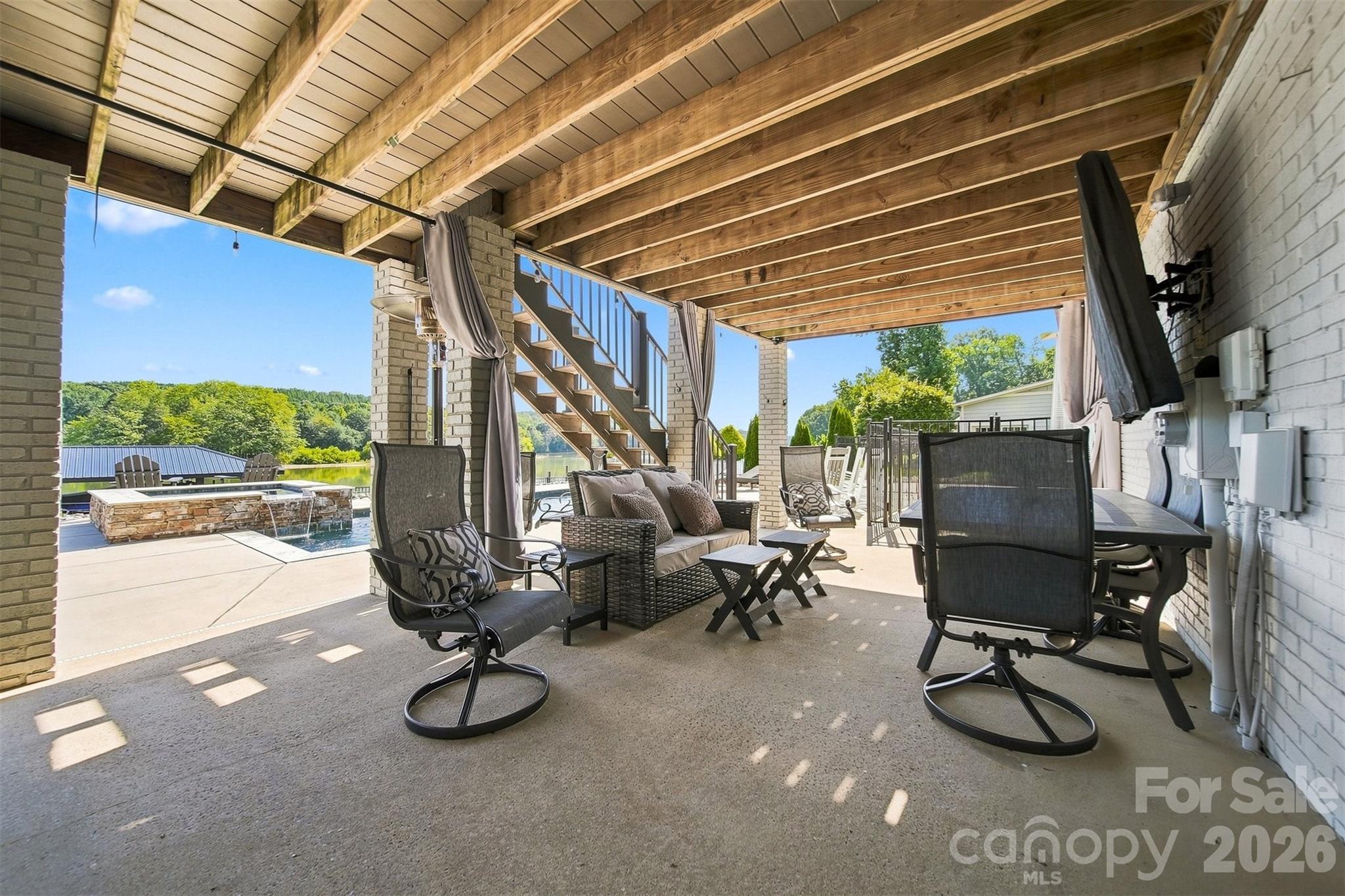 2682 Canvasback Lane — Catawba