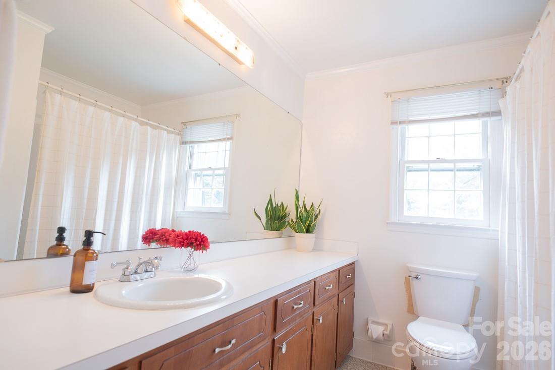 3401 Tracelake Drive — Matthews