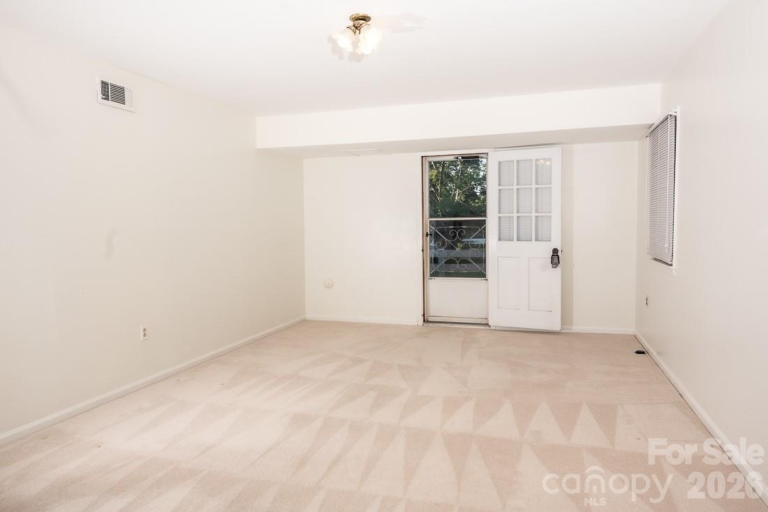 3401 Tracelake Drive — Matthews