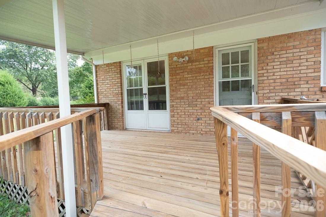 3401 Tracelake Drive — Matthews