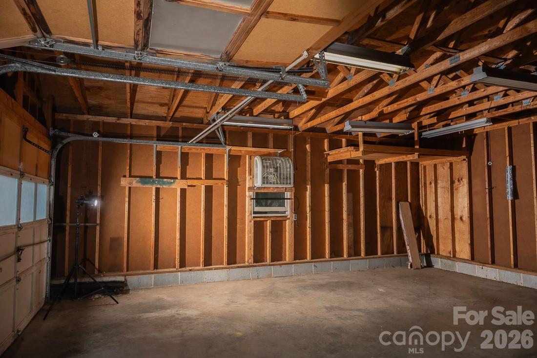 3401 Tracelake Drive — Matthews