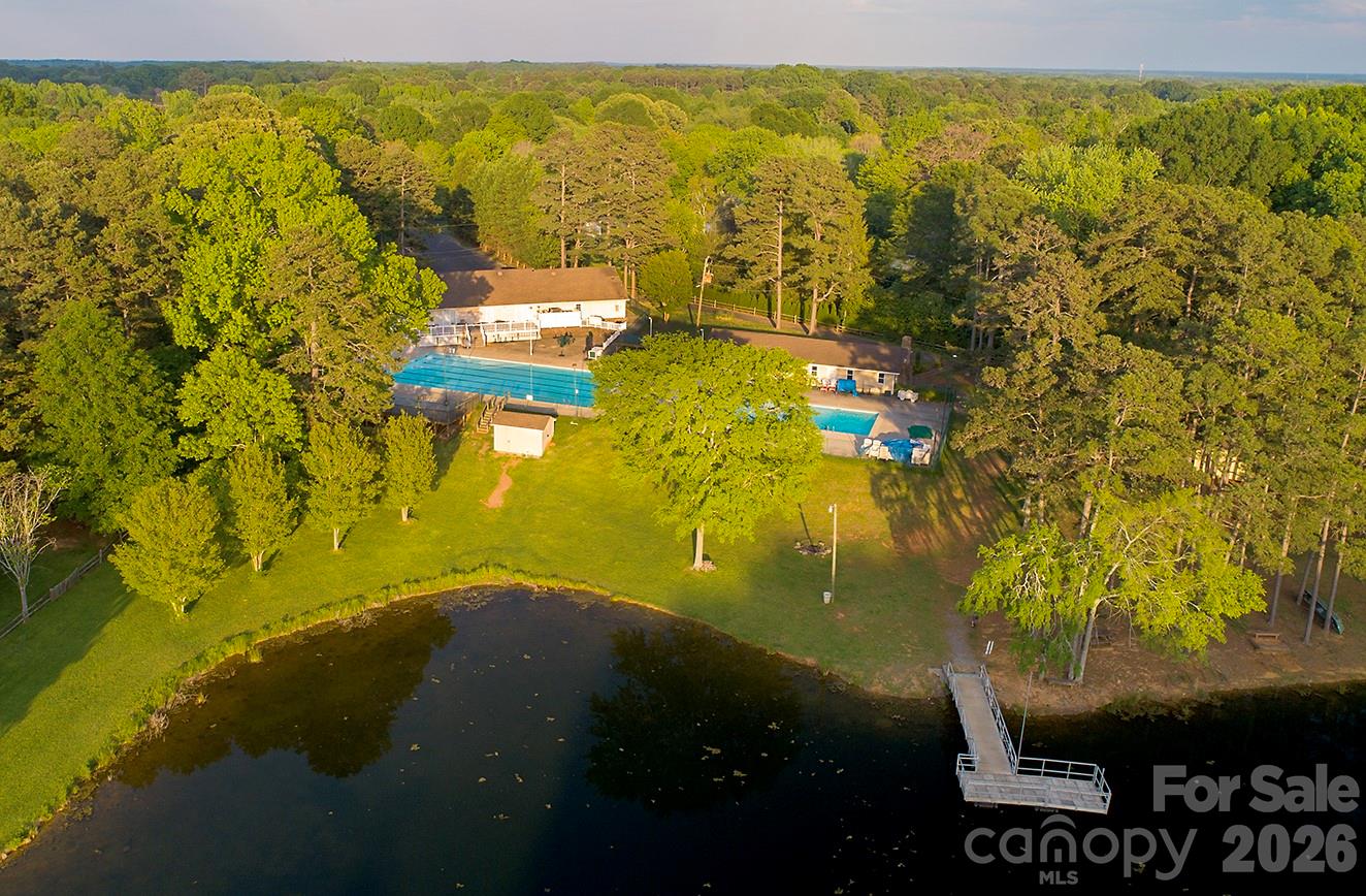 3401 Tracelake Drive — Matthews