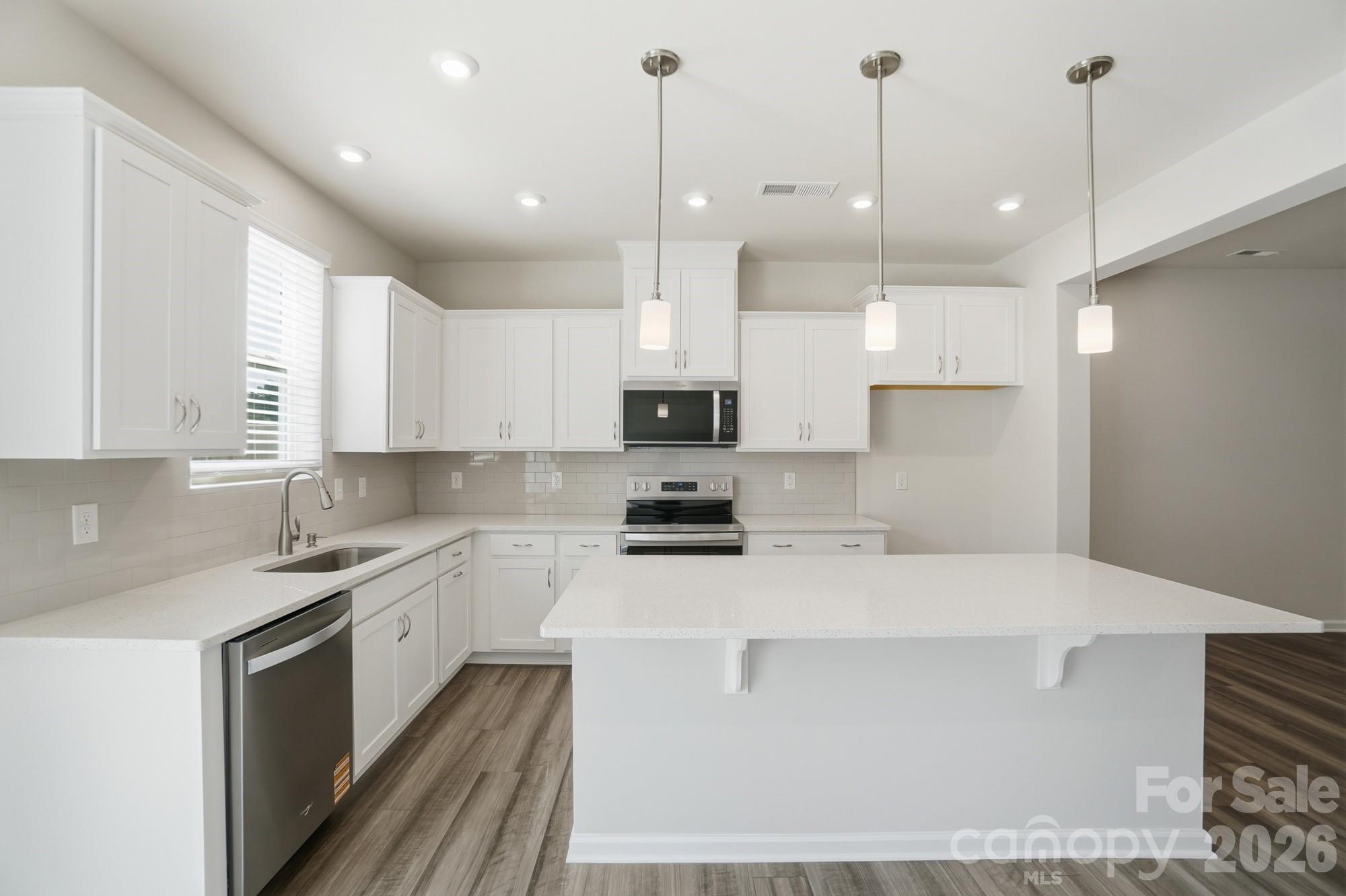 343 Laura Elizabeth Lane — Clover
