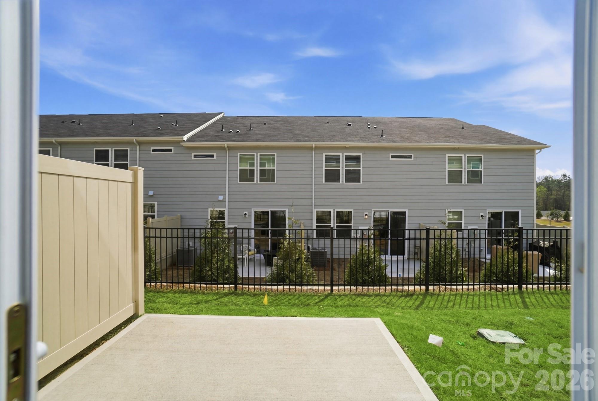 343 Laura Elizabeth Lane — Clover