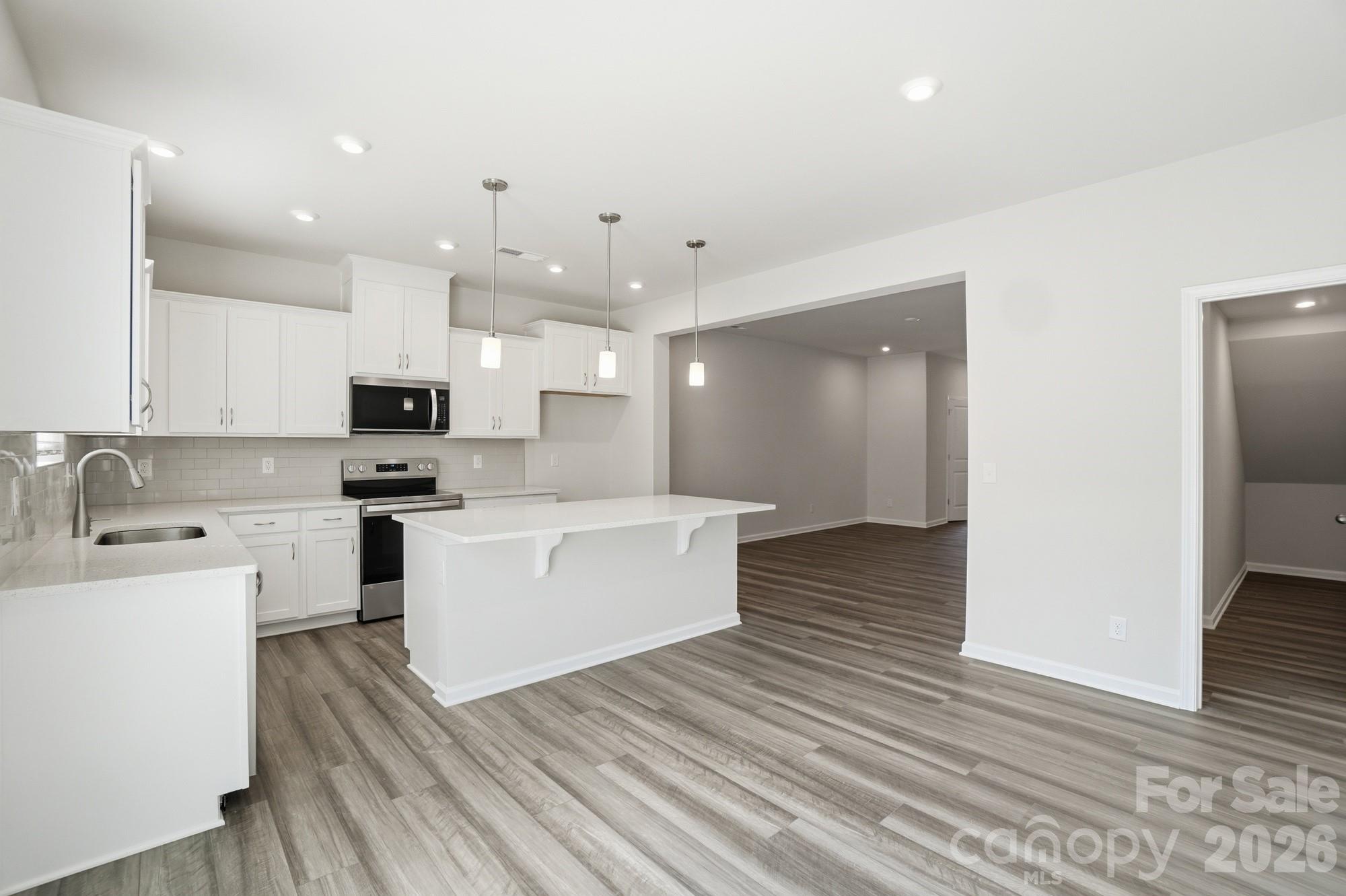 343 Laura Elizabeth Lane — Clover