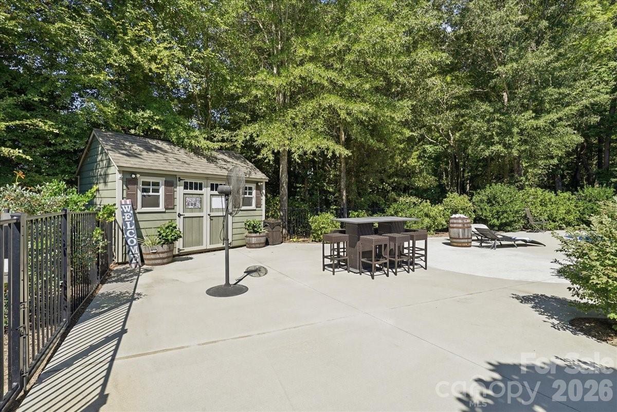 683 Mason Dickson Road — York