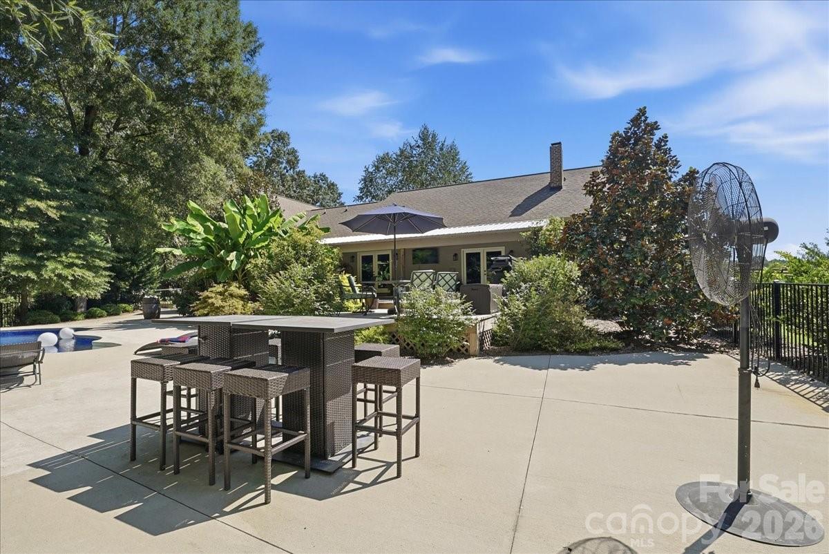 683 Mason Dickson Road — York
