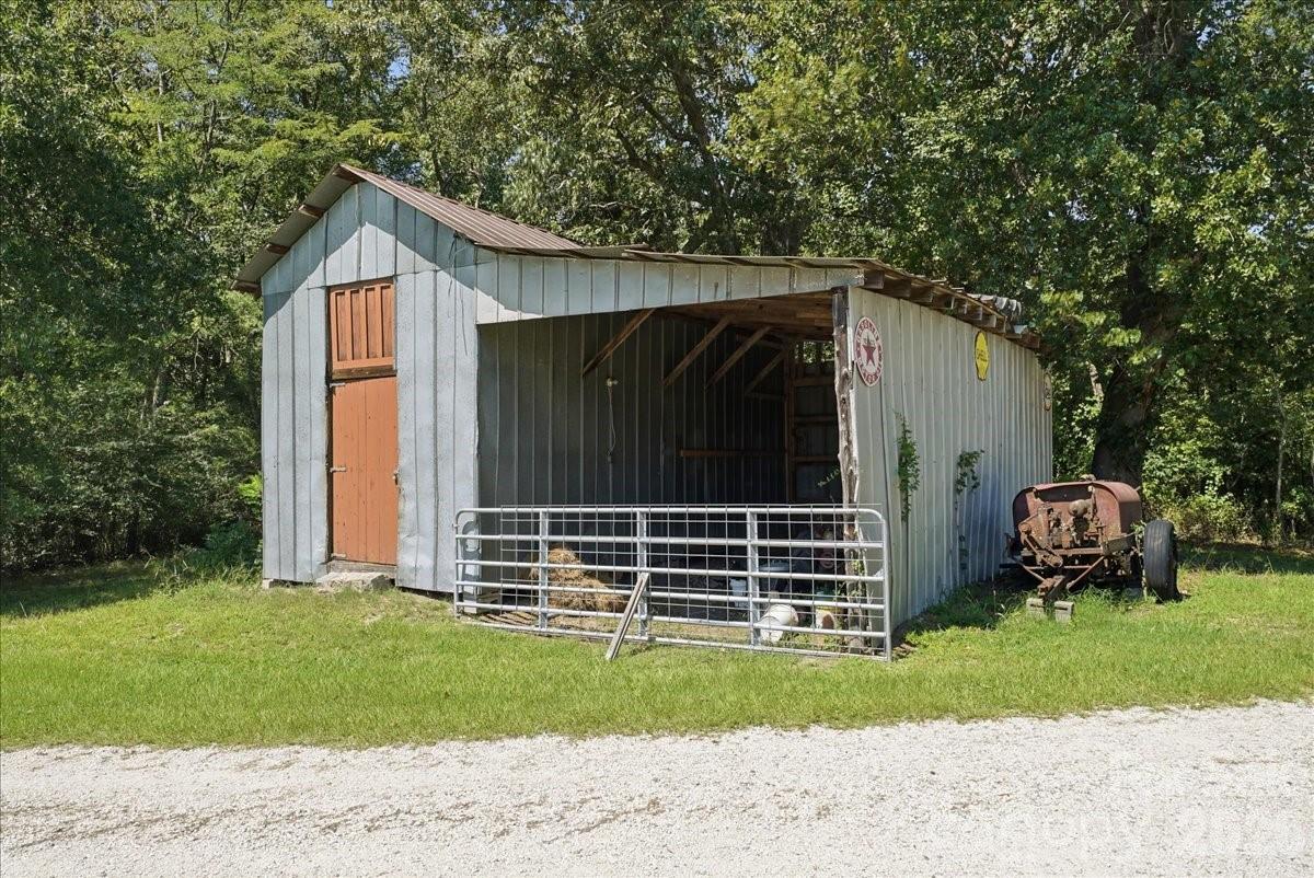 683 Mason Dickson Road — York