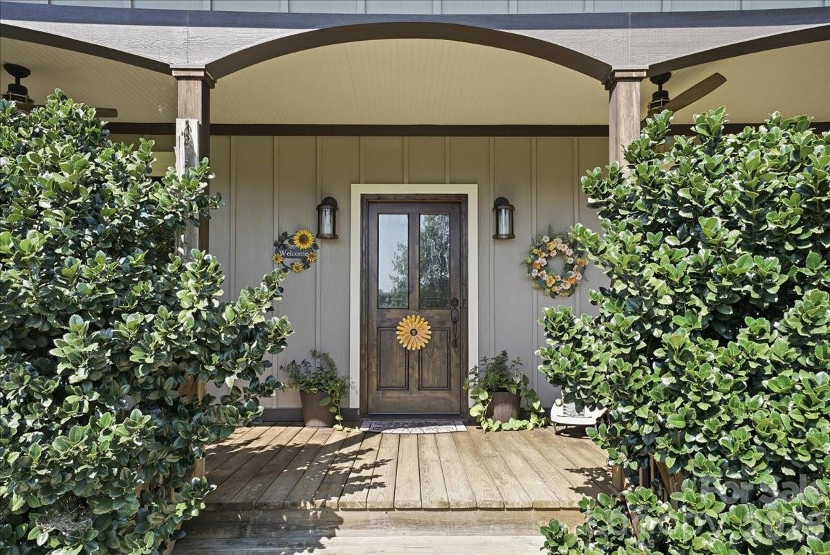 683 Mason Dickson Road — York