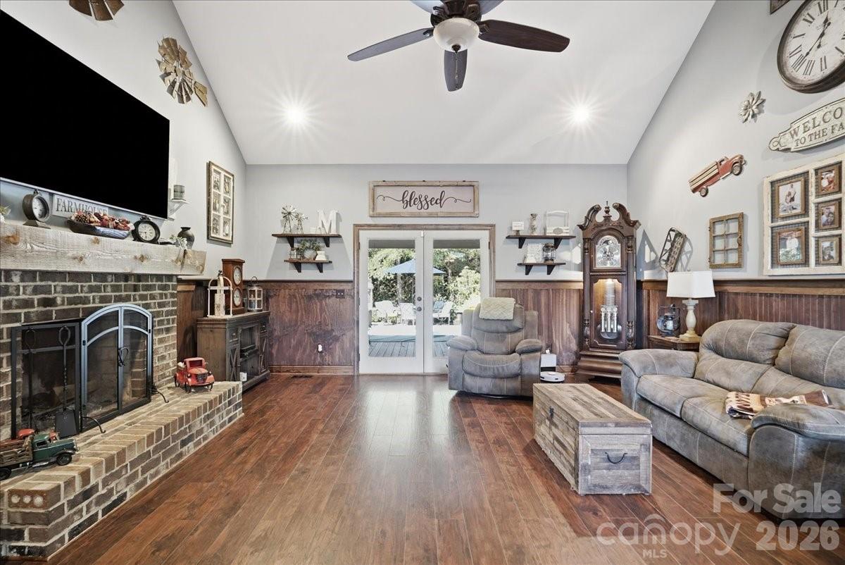 683 Mason Dickson Road — York