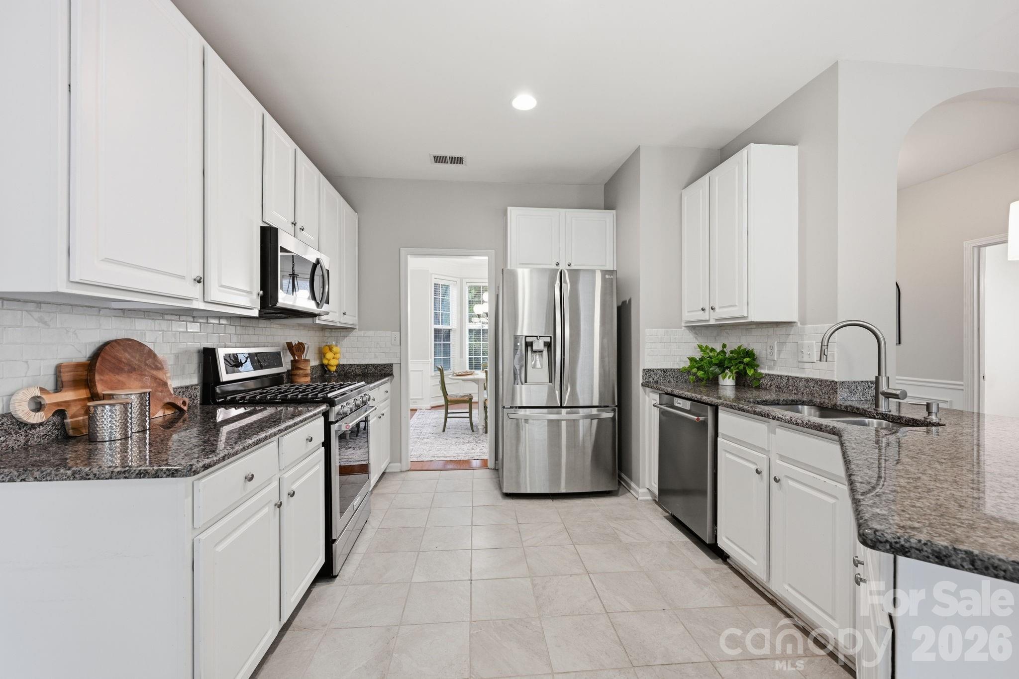 11621 Fox Trot Drive — Charlotte