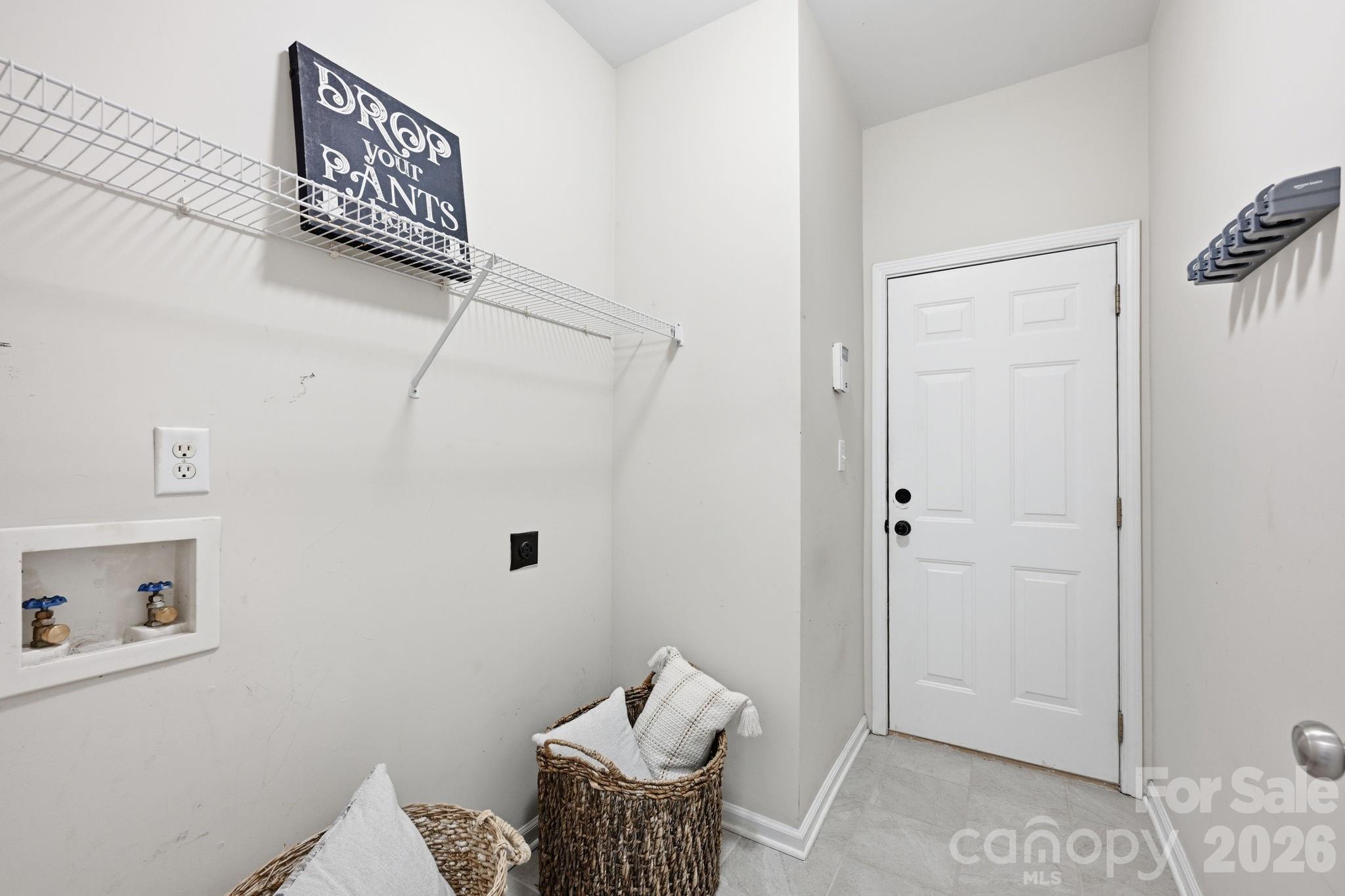 11621 Fox Trot Drive — Charlotte