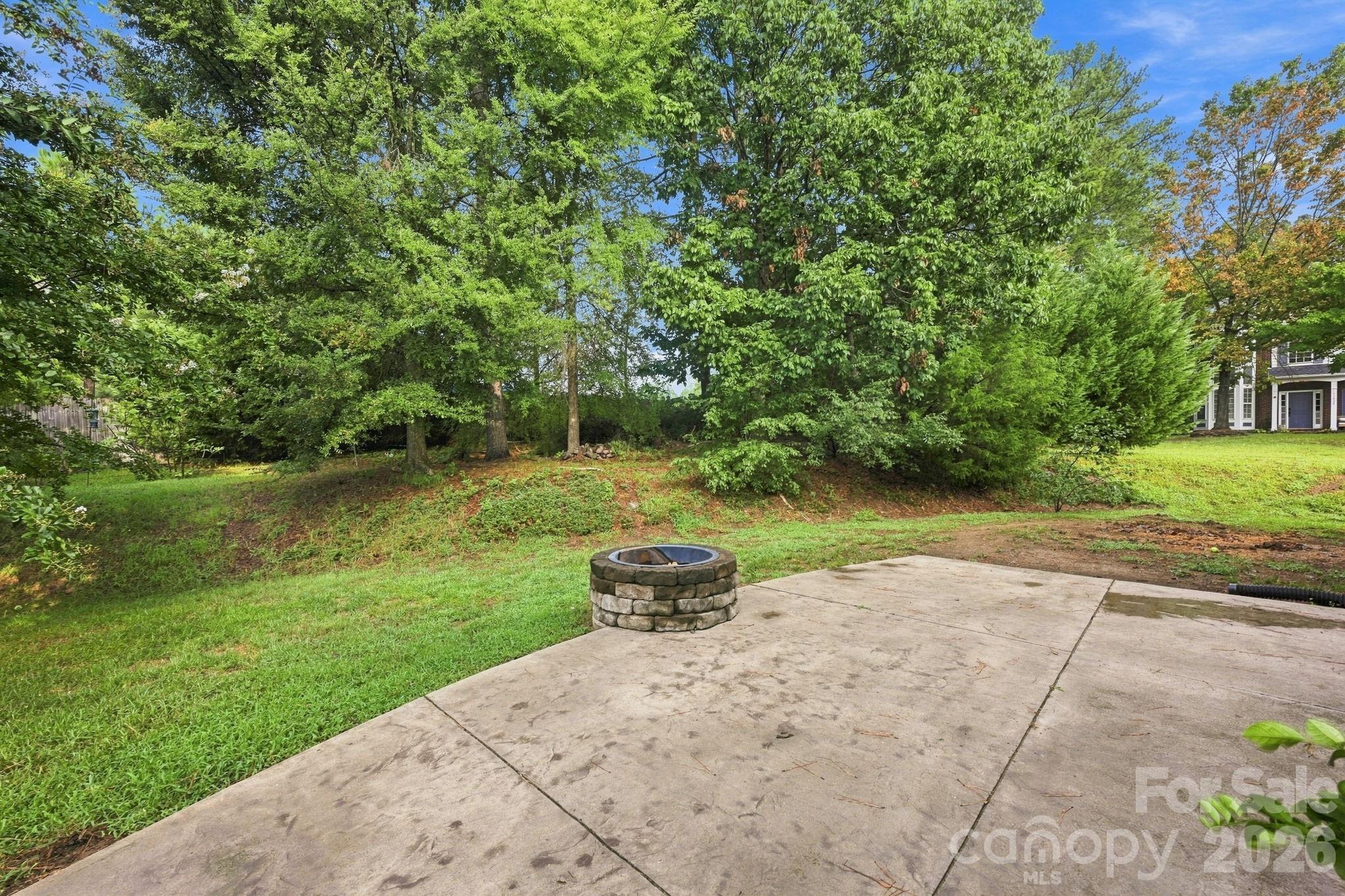 11621 Fox Trot Drive — Charlotte