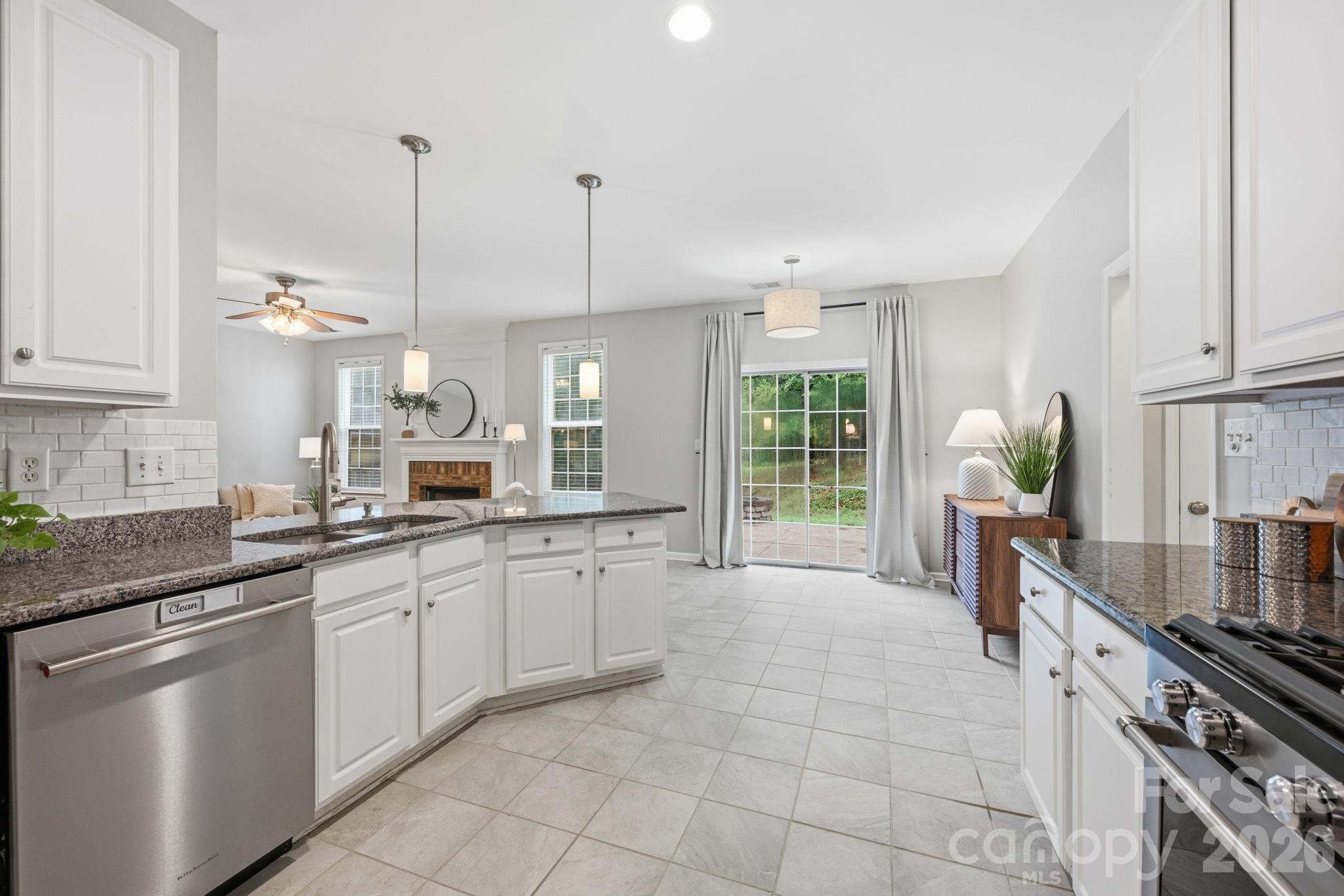 11621 Fox Trot Drive — Charlotte