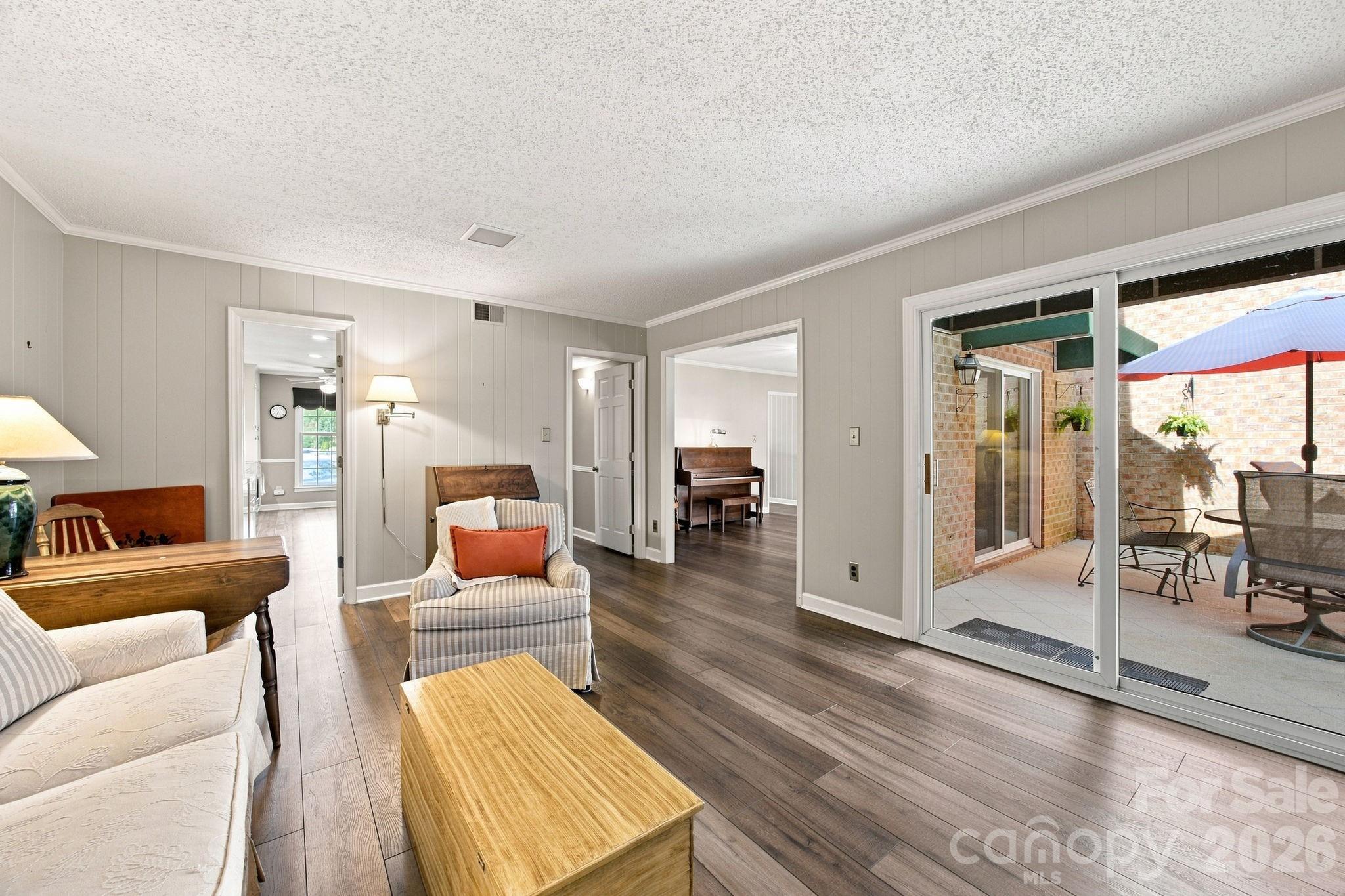 6836 Dumbarton Drive — Charlotte