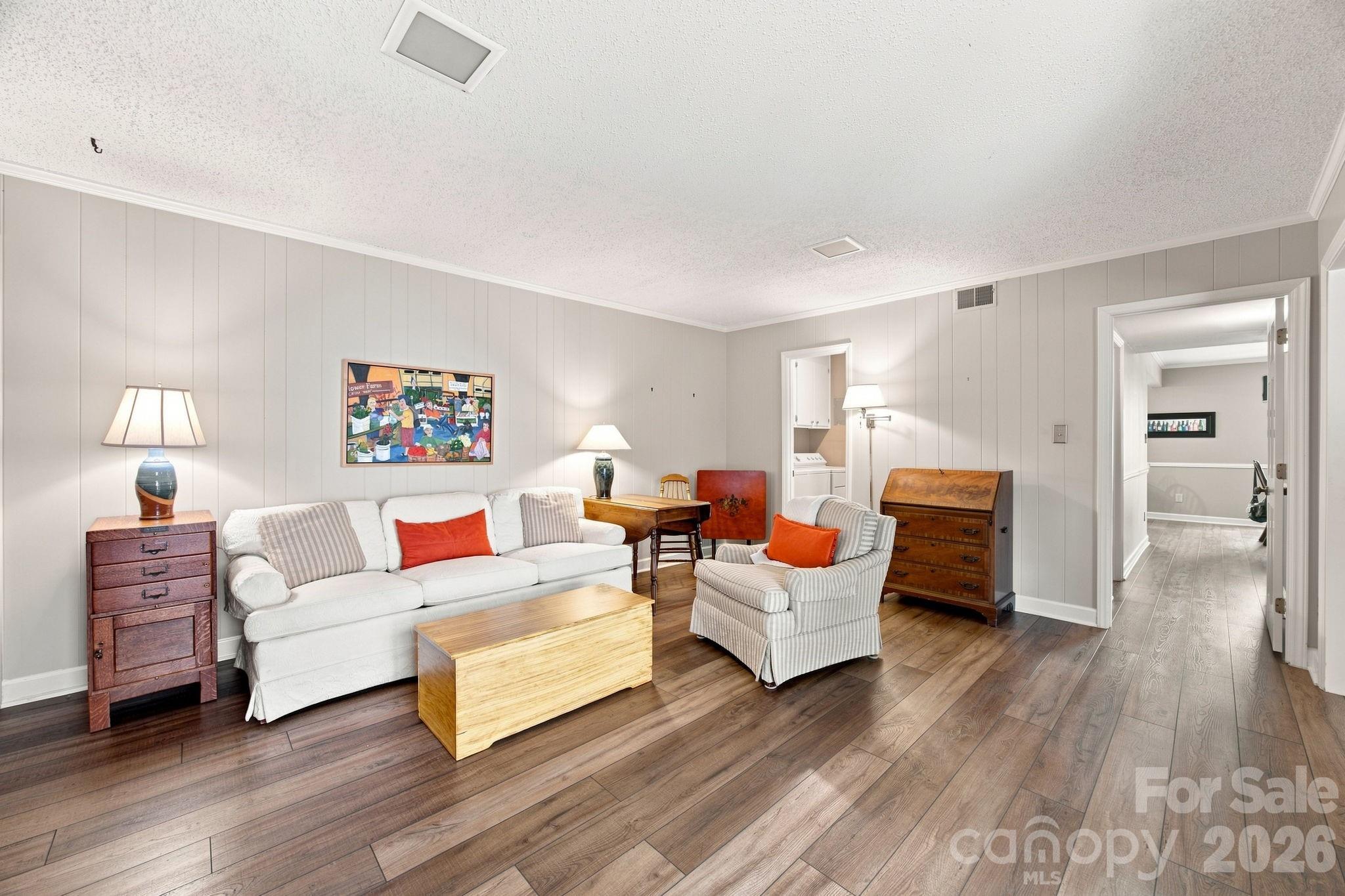 6836 Dumbarton Drive — Charlotte