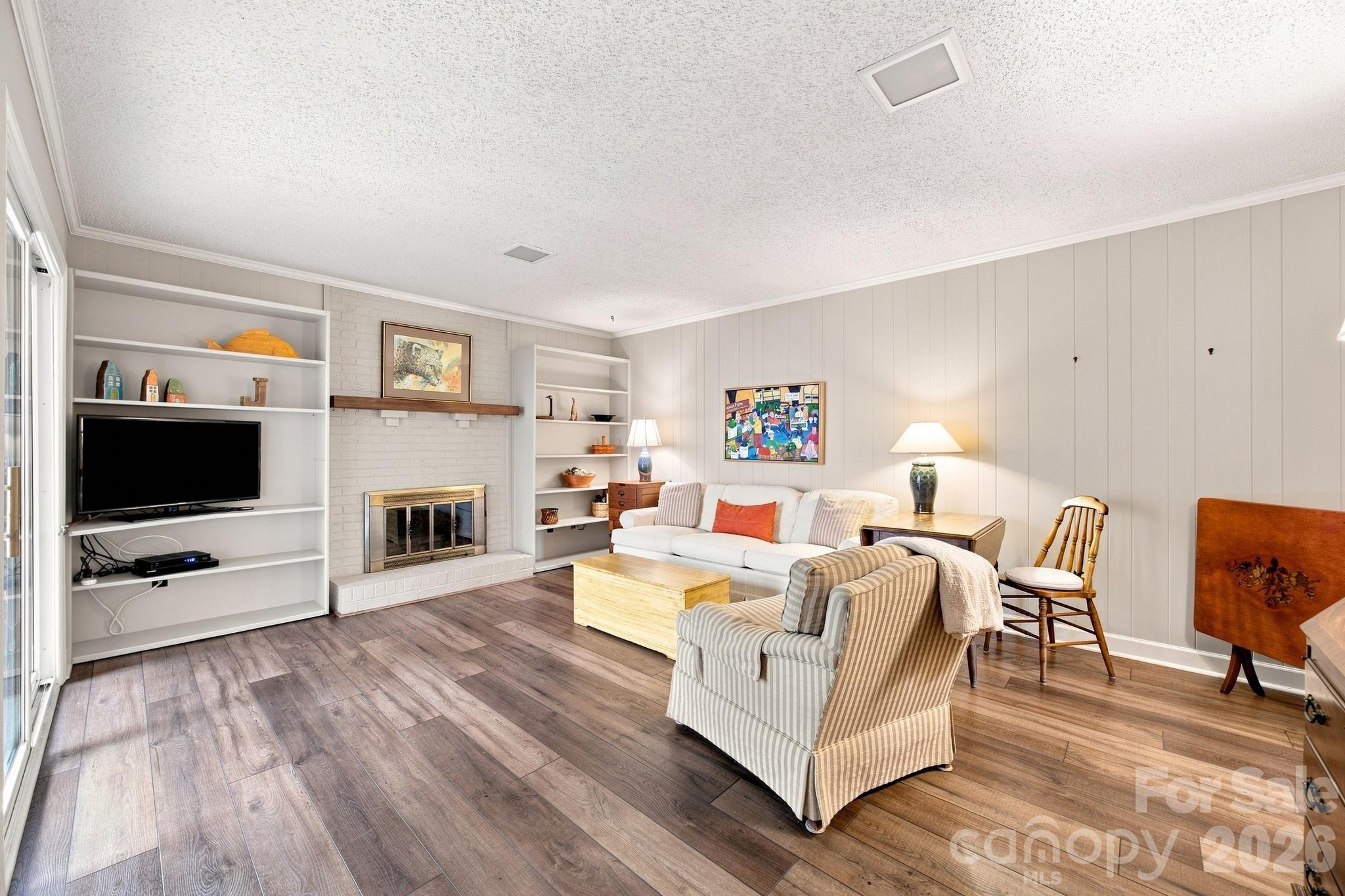 6836 Dumbarton Drive — Charlotte