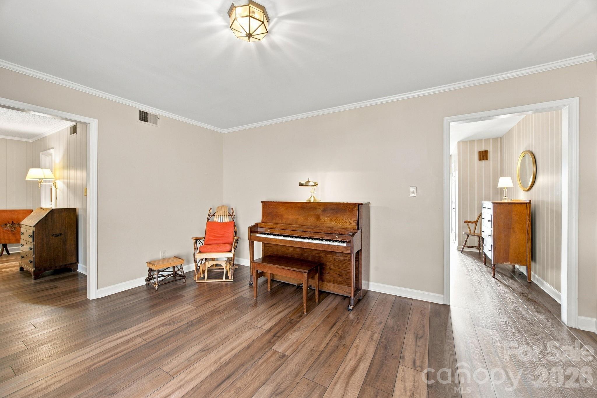 6836 Dumbarton Drive — Charlotte