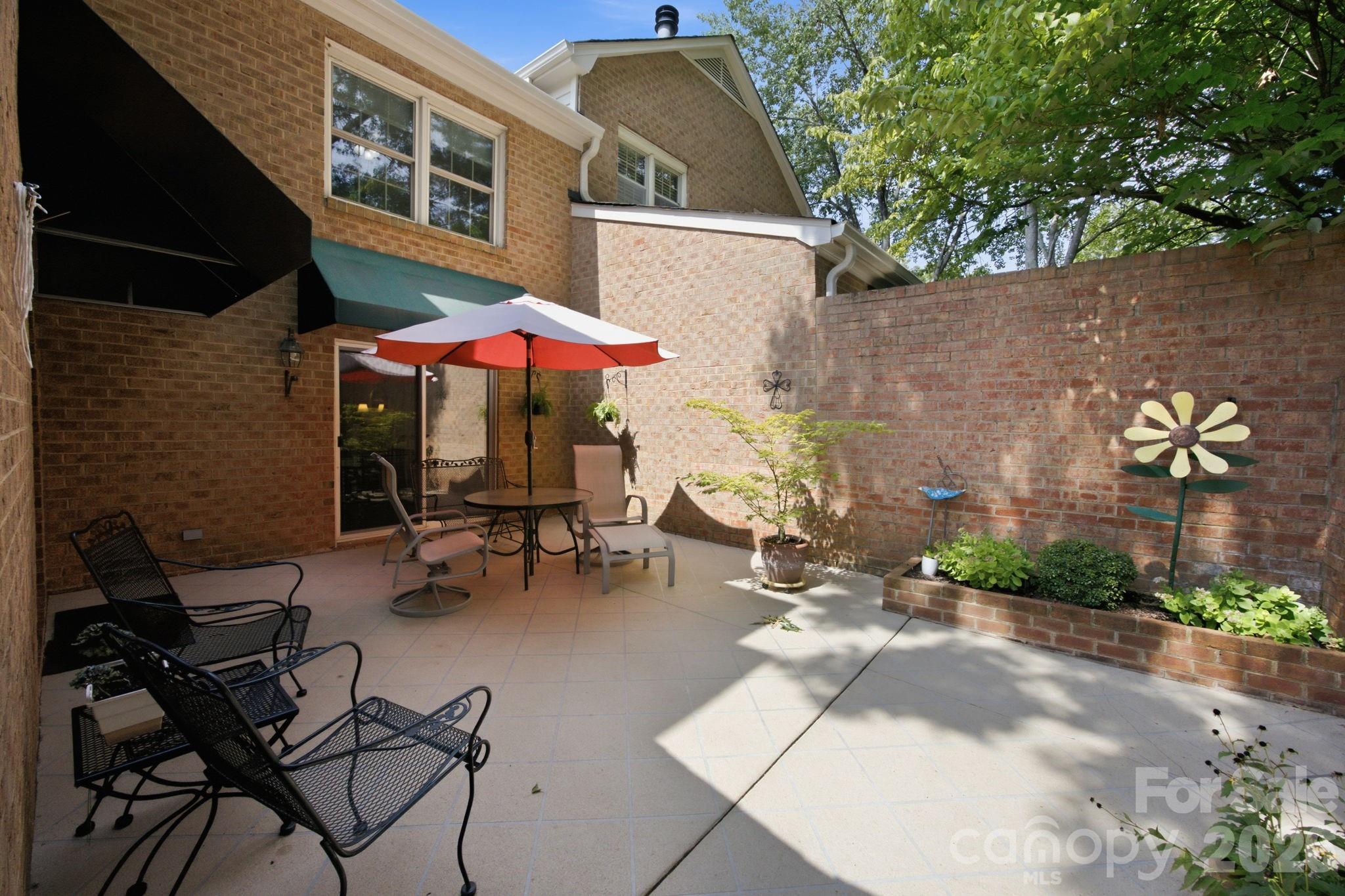 6836 Dumbarton Drive — Charlotte