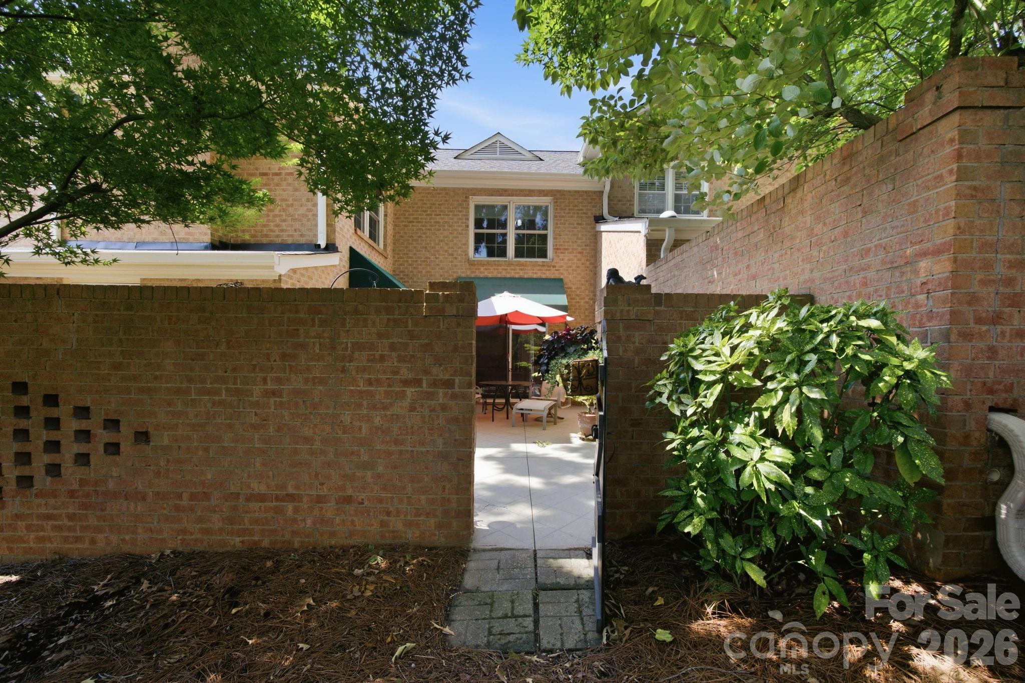 6836 Dumbarton Drive — Charlotte