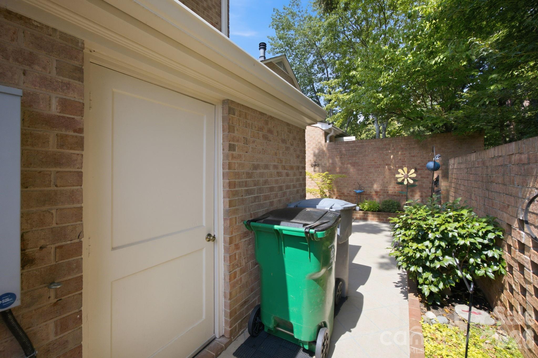 6836 Dumbarton Drive — Charlotte