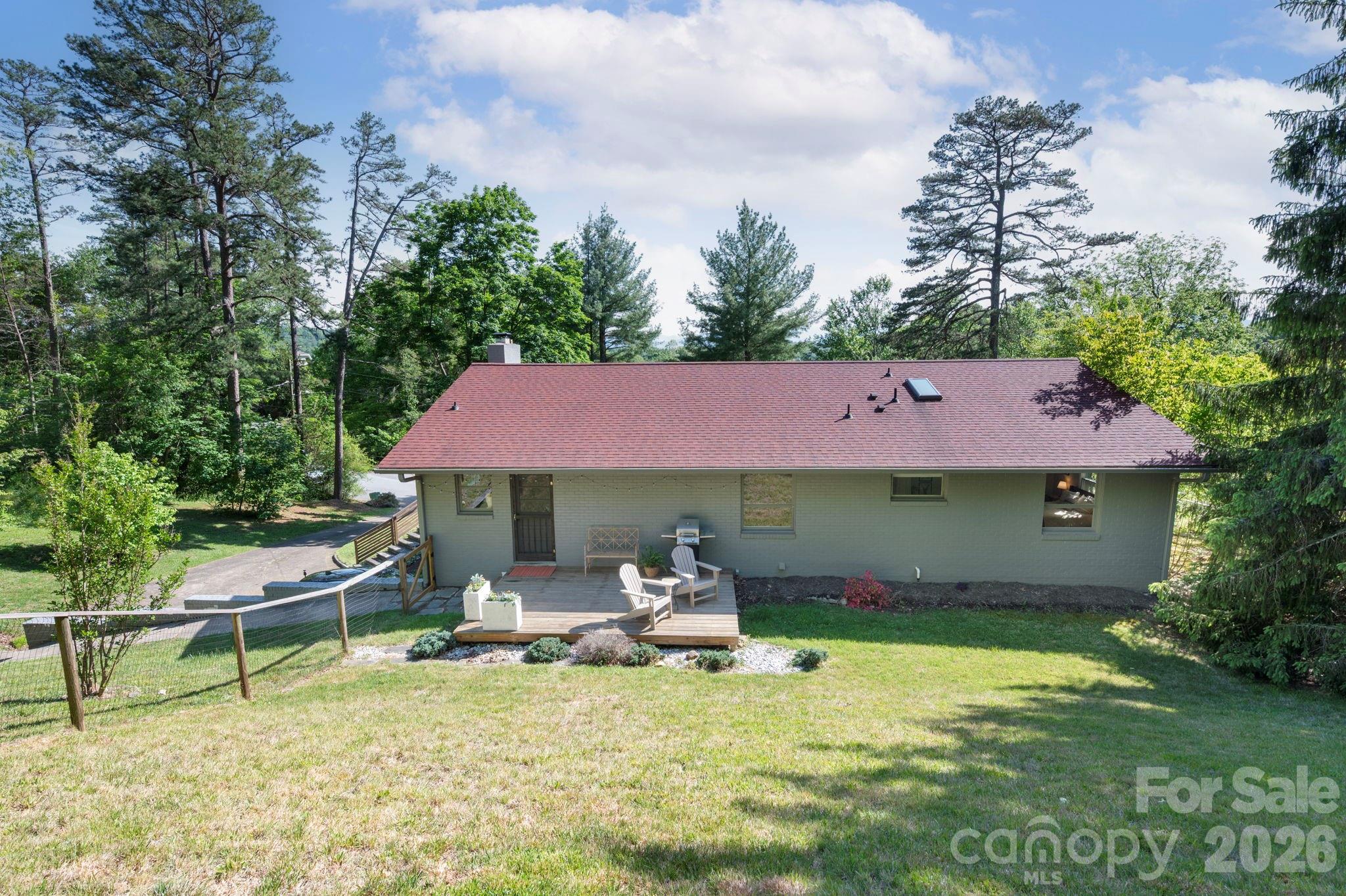 301 Stratford Road — Asheville