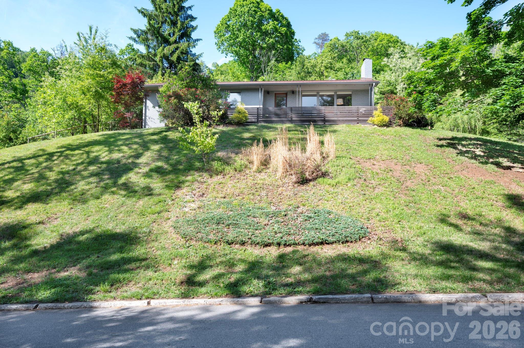 301 Stratford Road — Asheville