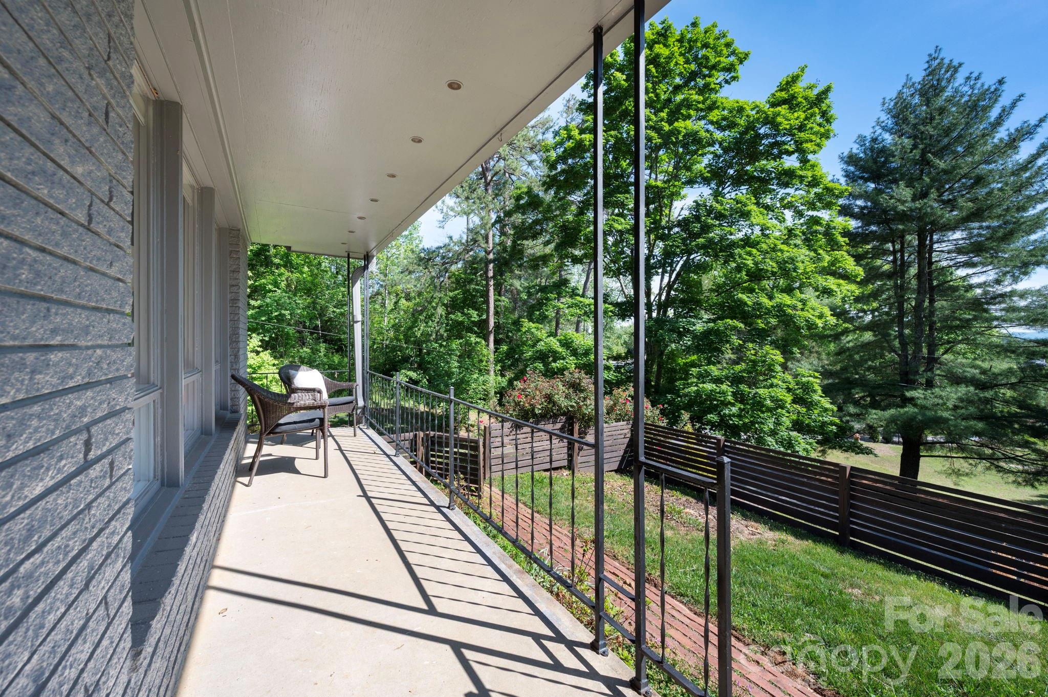 301 Stratford Road — Asheville