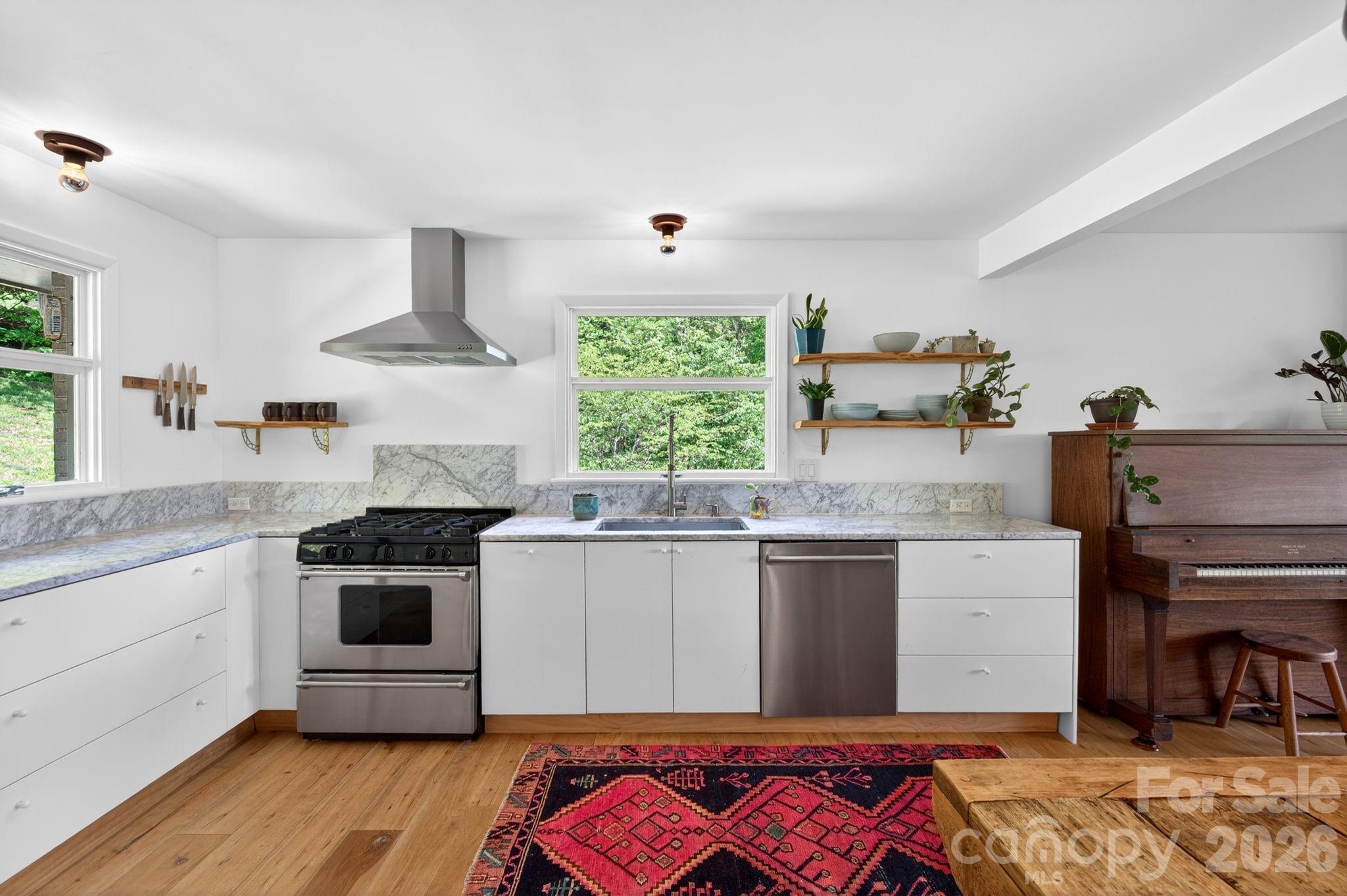 301 Stratford Road — Asheville