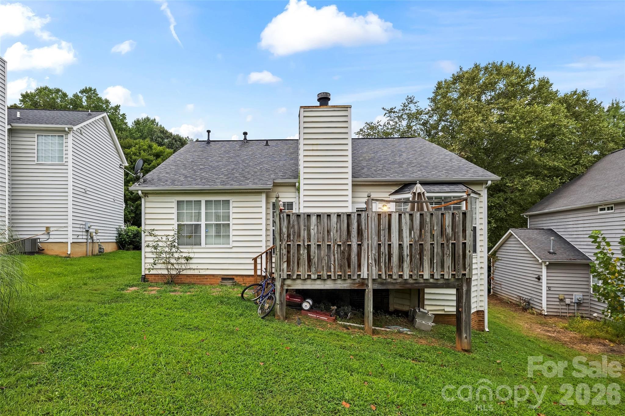 9005 Little Hampton Place — Charlotte