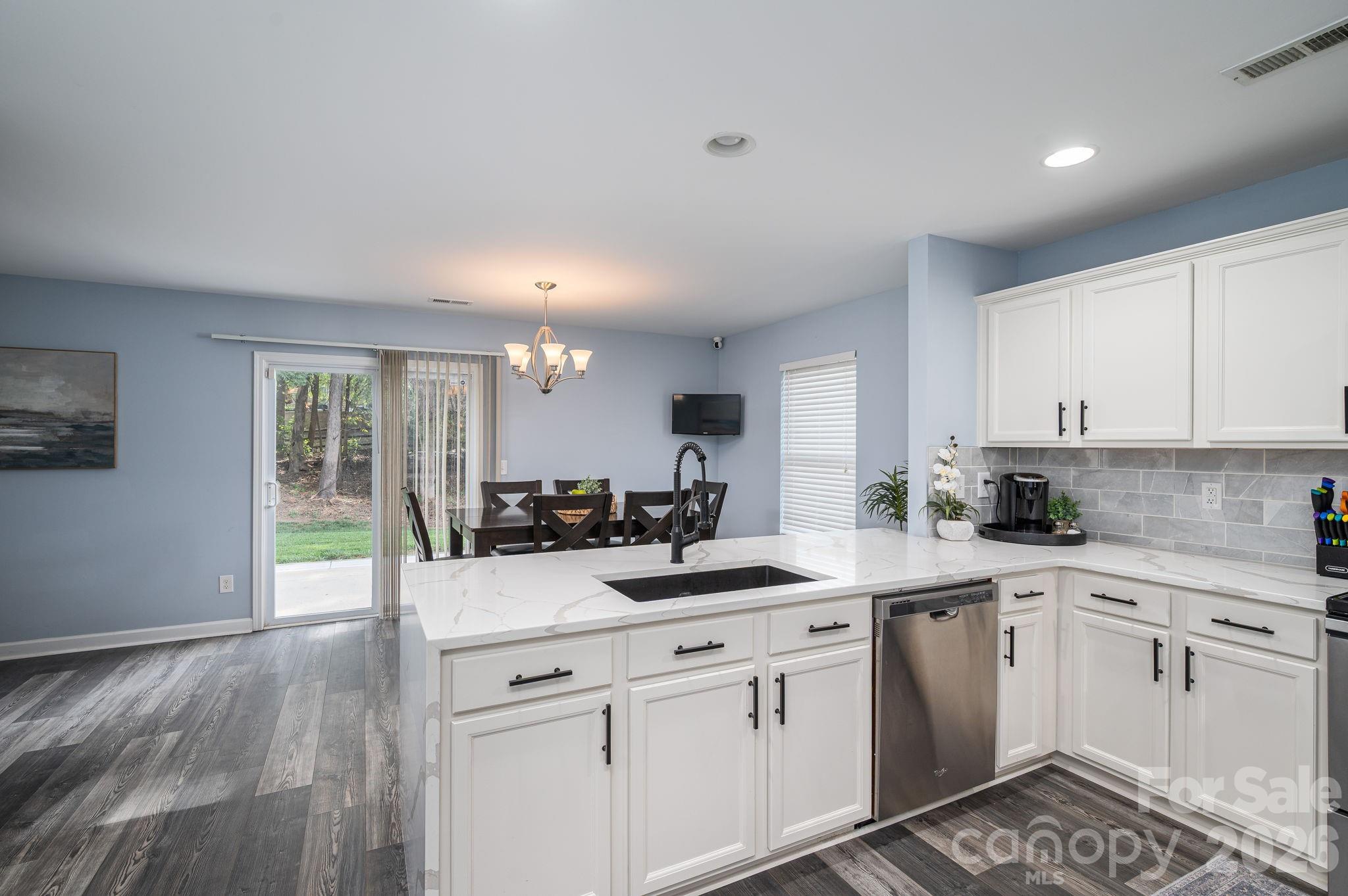 101 Clauser Road S — Mount Holly