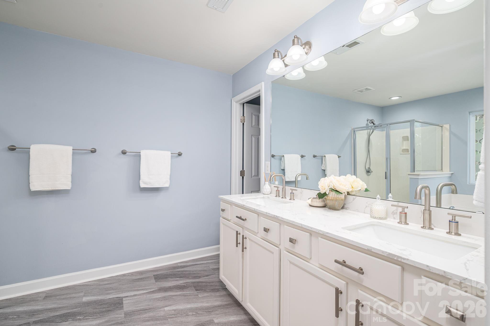 101 Clauser Road S — Mount Holly