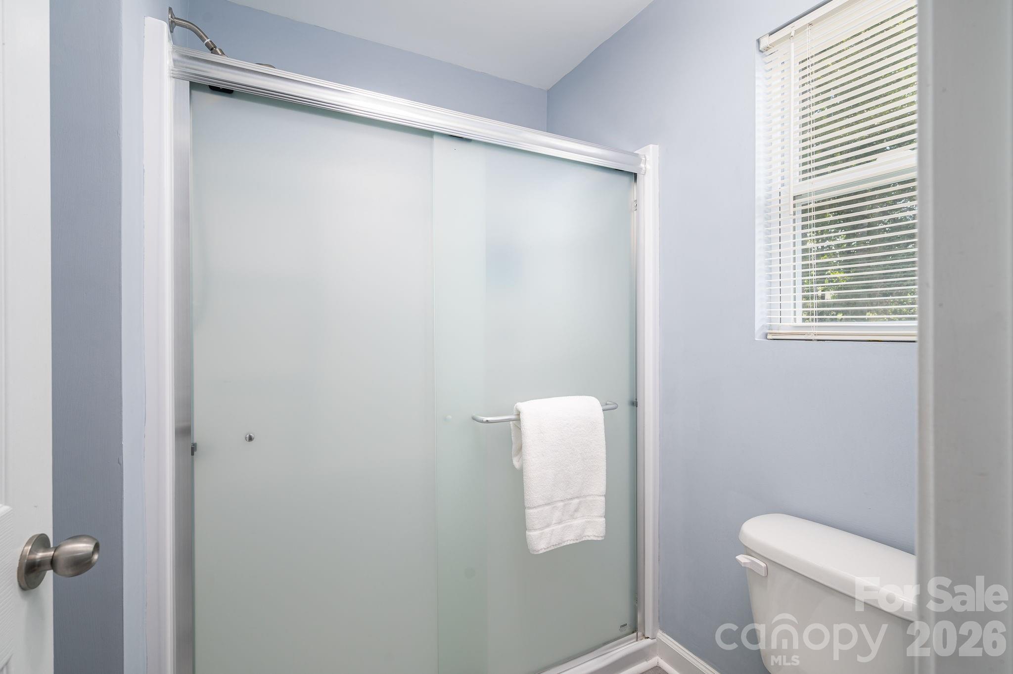 101 Clauser Road S — Mount Holly