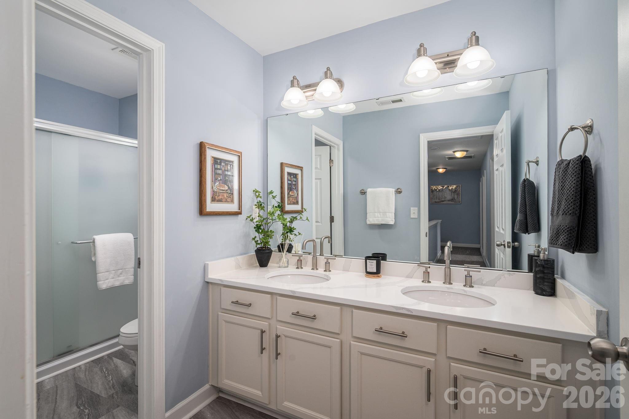 101 Clauser Road S — Mount Holly